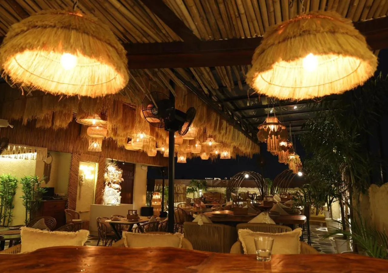 Restaurant/places to eat in Town Pallace Inn - Hotel in New Delhi