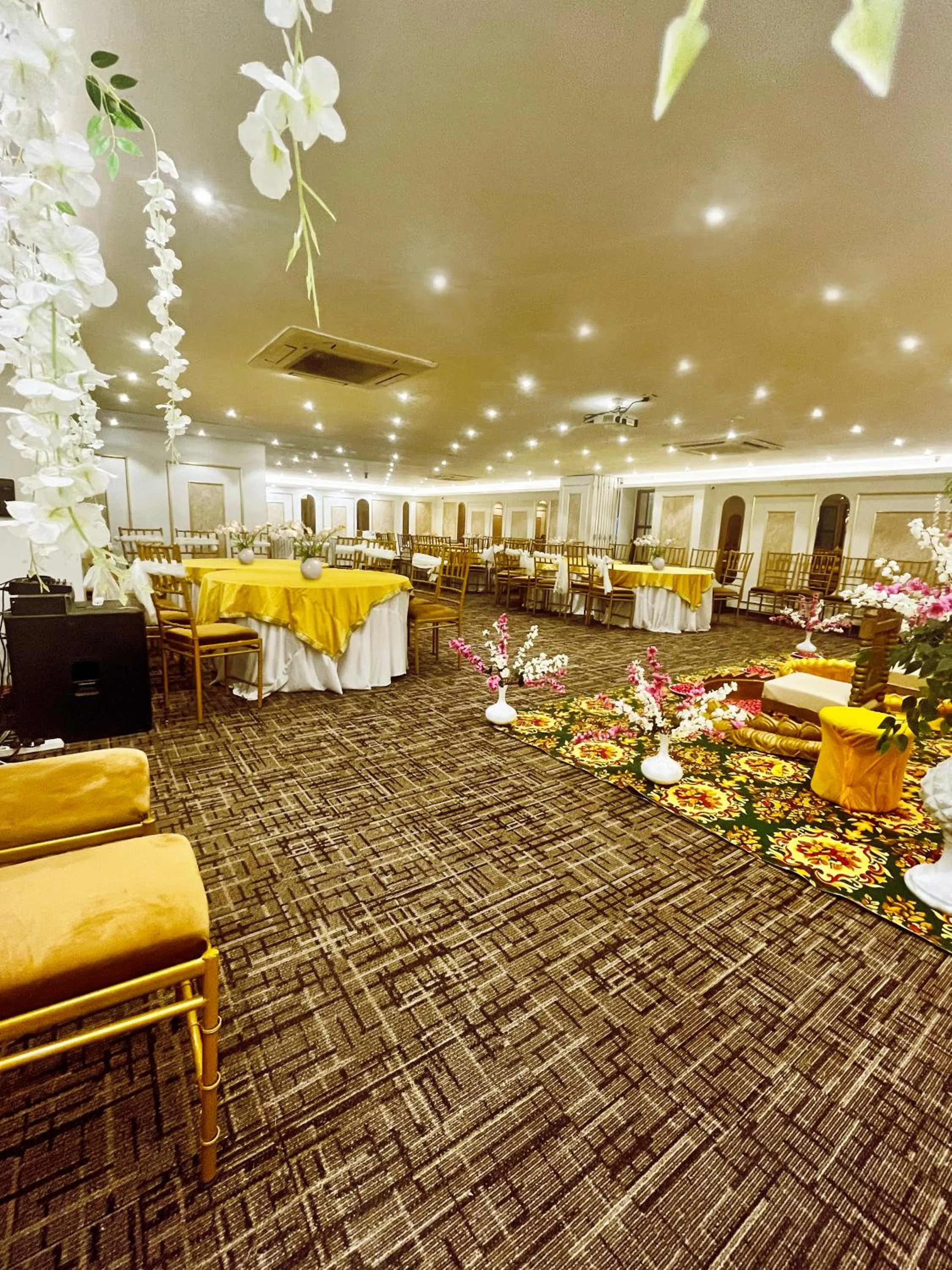 Patio in Town Pallace Inn - Hotel in New Delhi