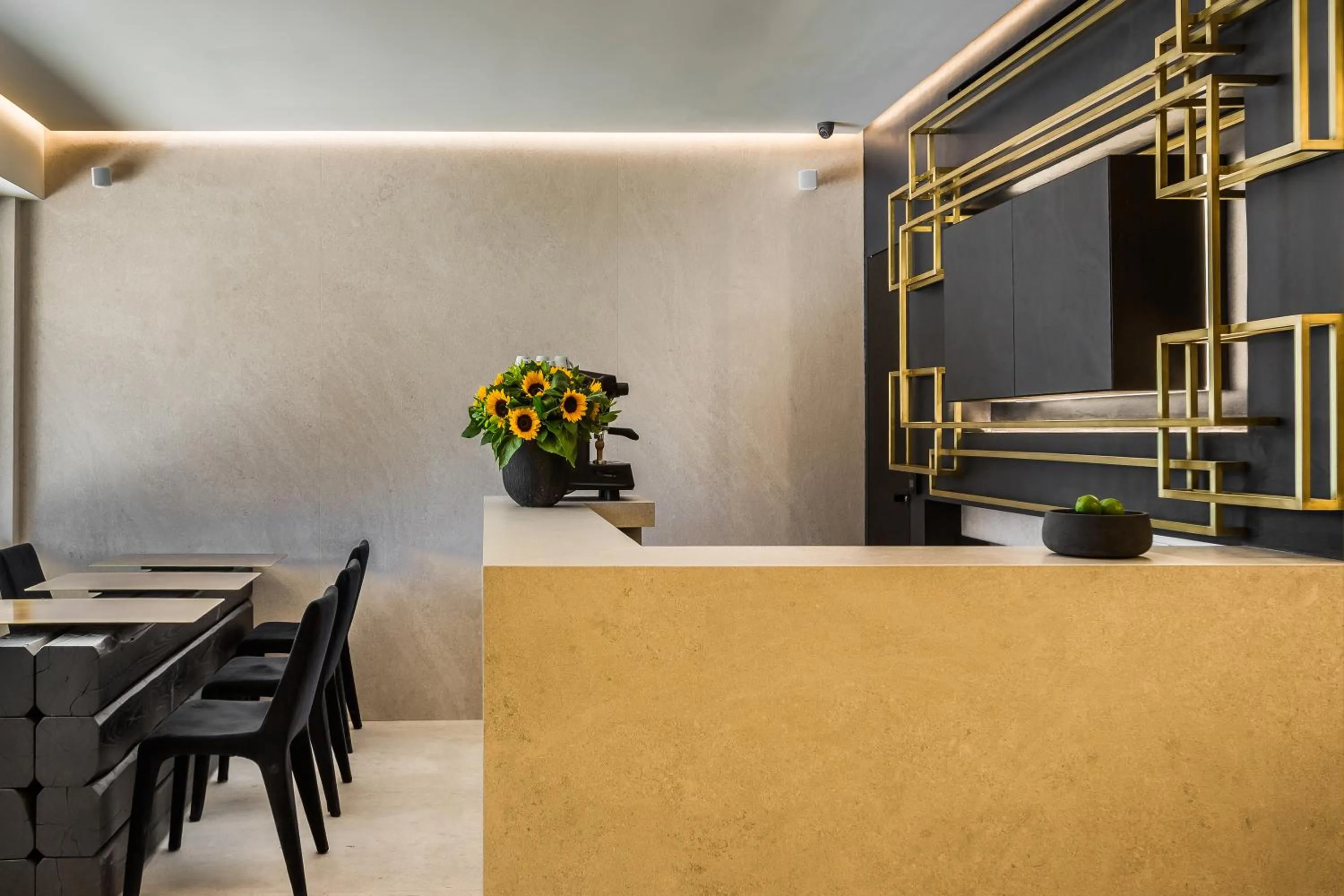 Lounge or bar in Canale Hotel & Suites