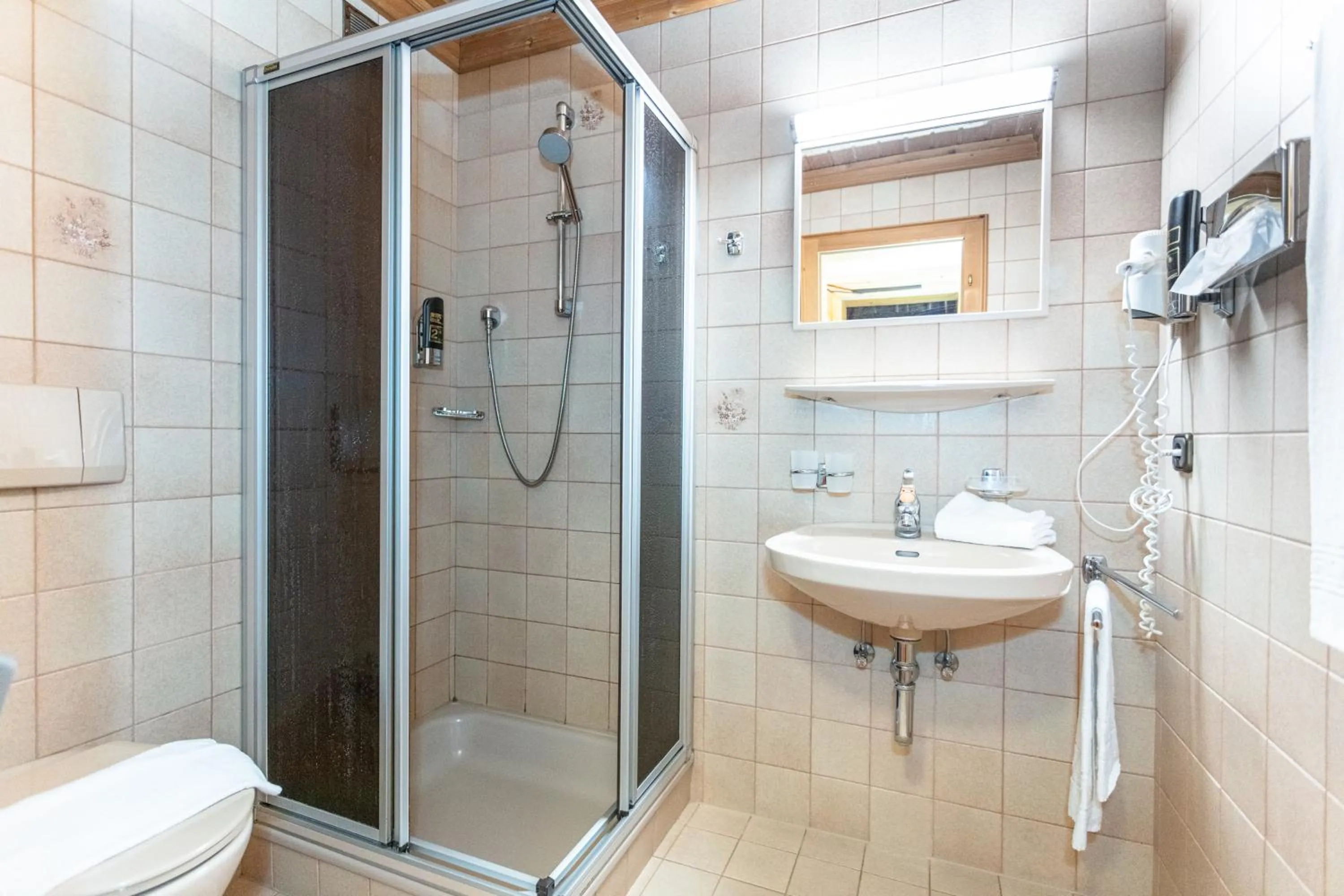 Photo of the whole room in Landhaus Rohregger