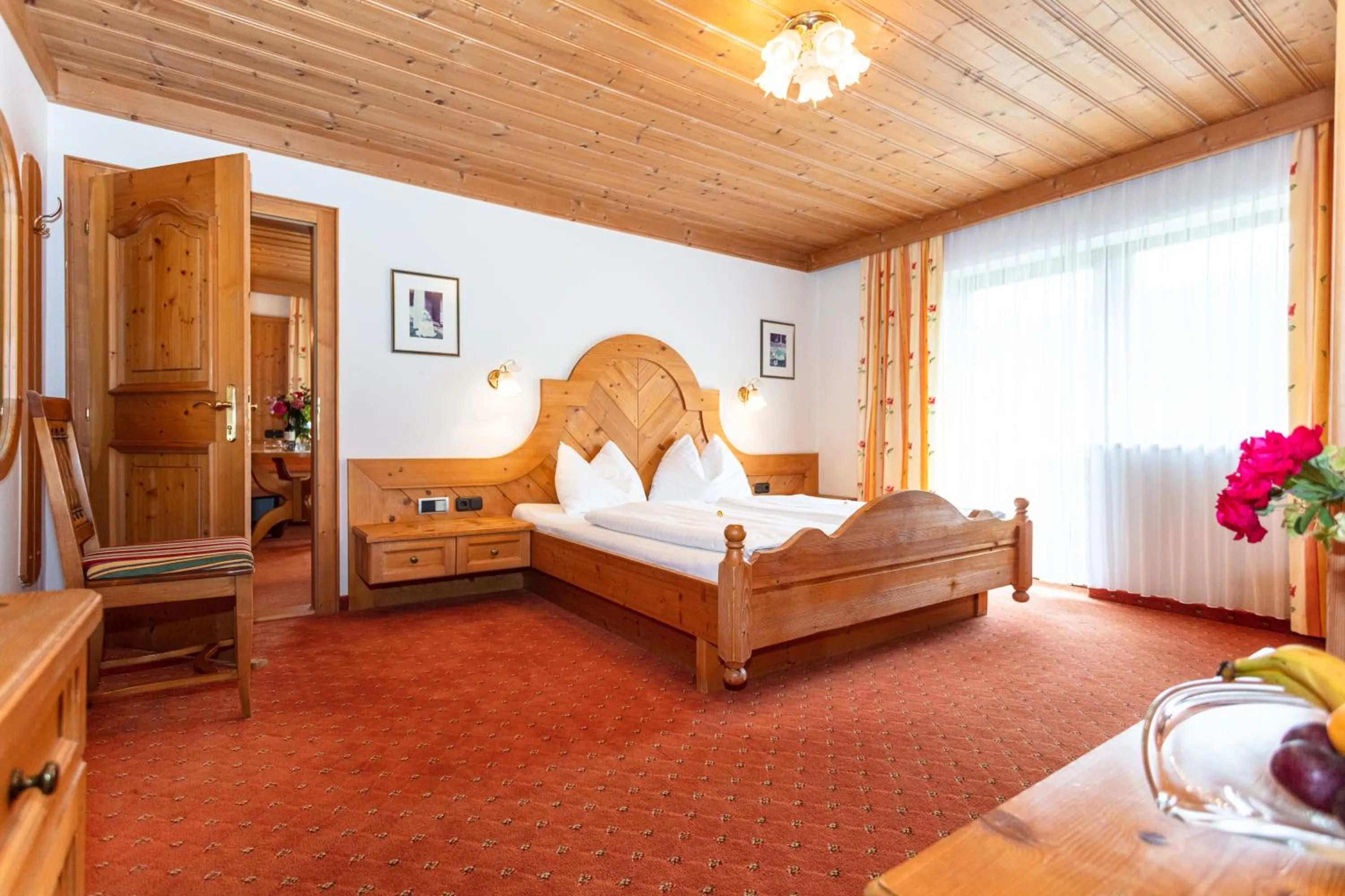 Photo of the whole room, Bed in Landhaus Rohregger