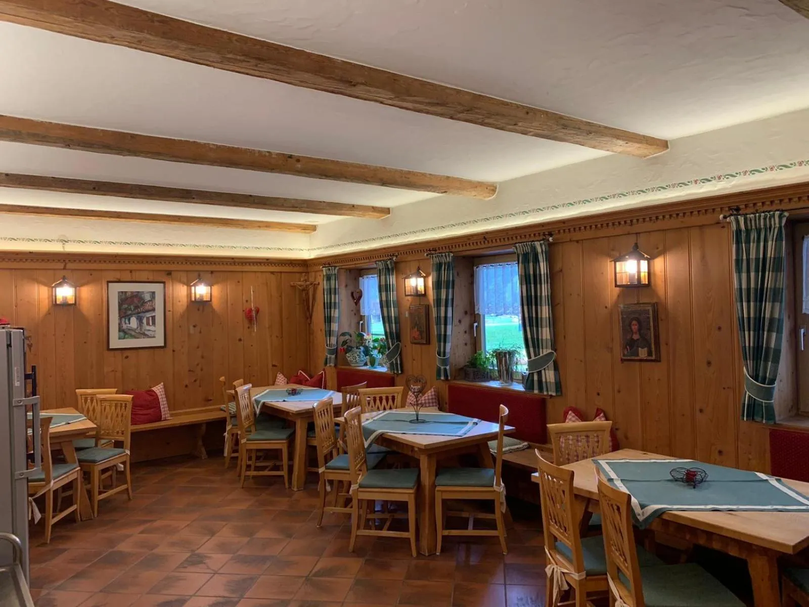 Communal lounge/ TV room in Landhaus Rohregger