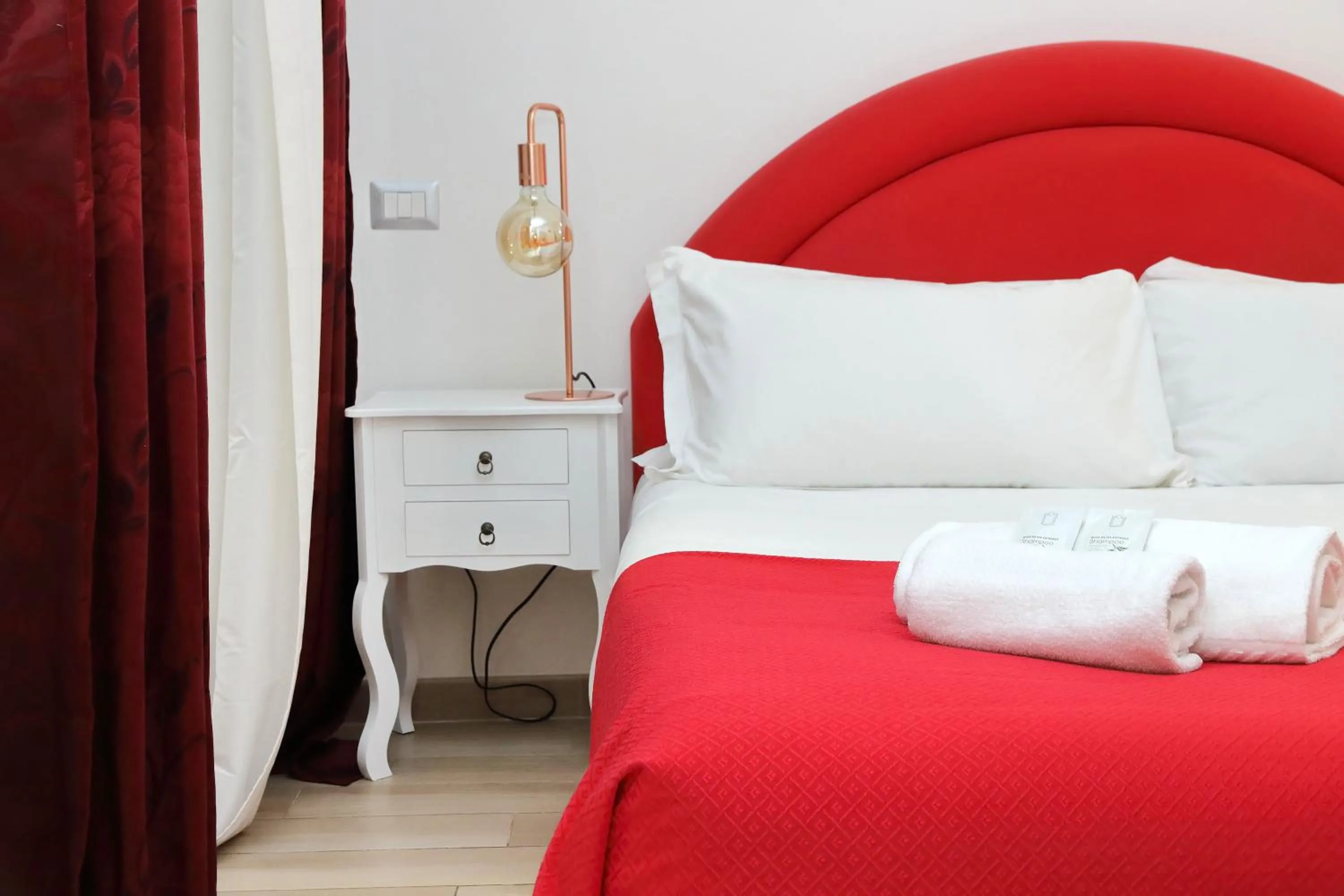 Bed in Dream City Rome