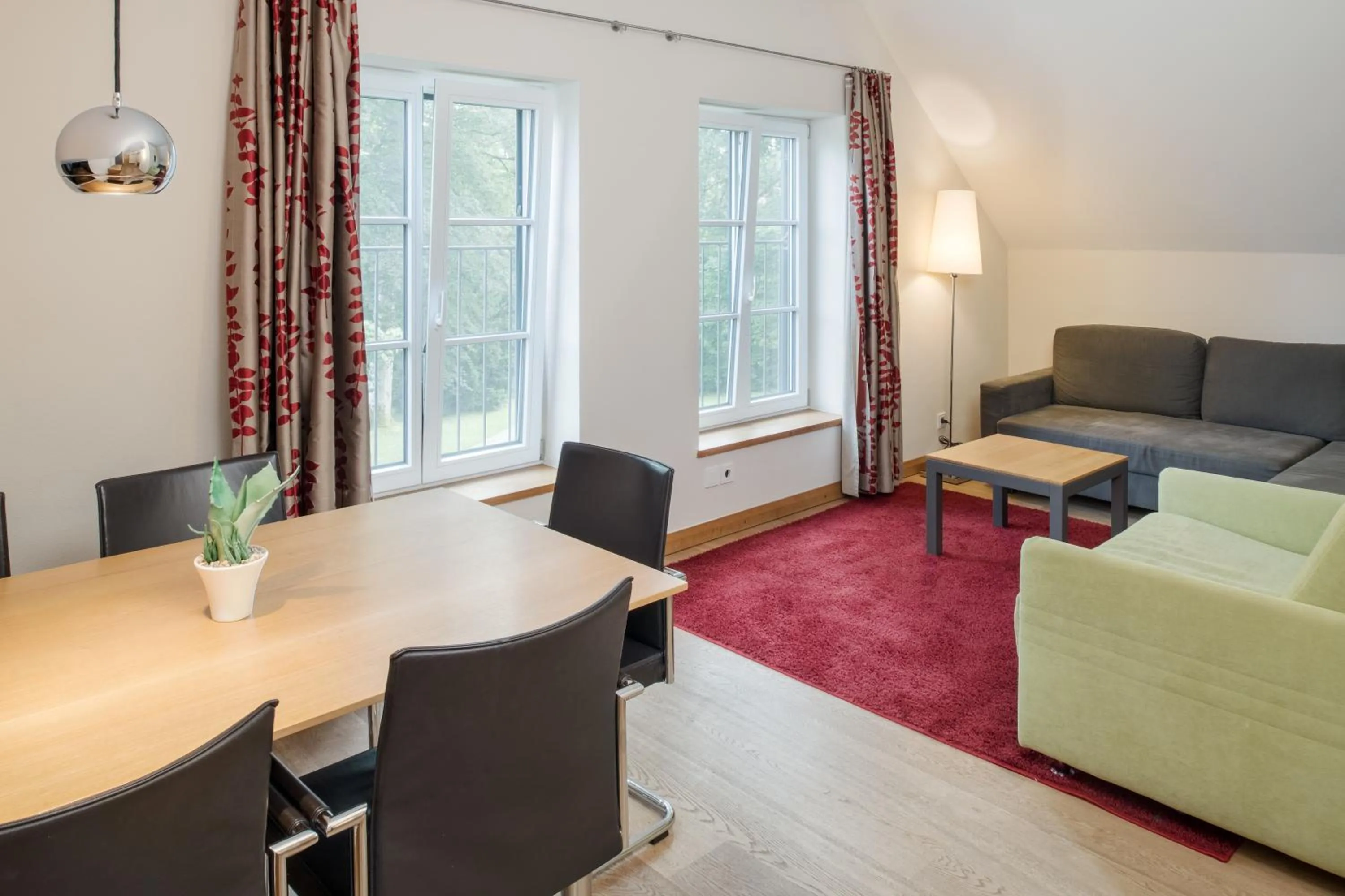 Seating area in Hotel Aiterbach am Chiemsee