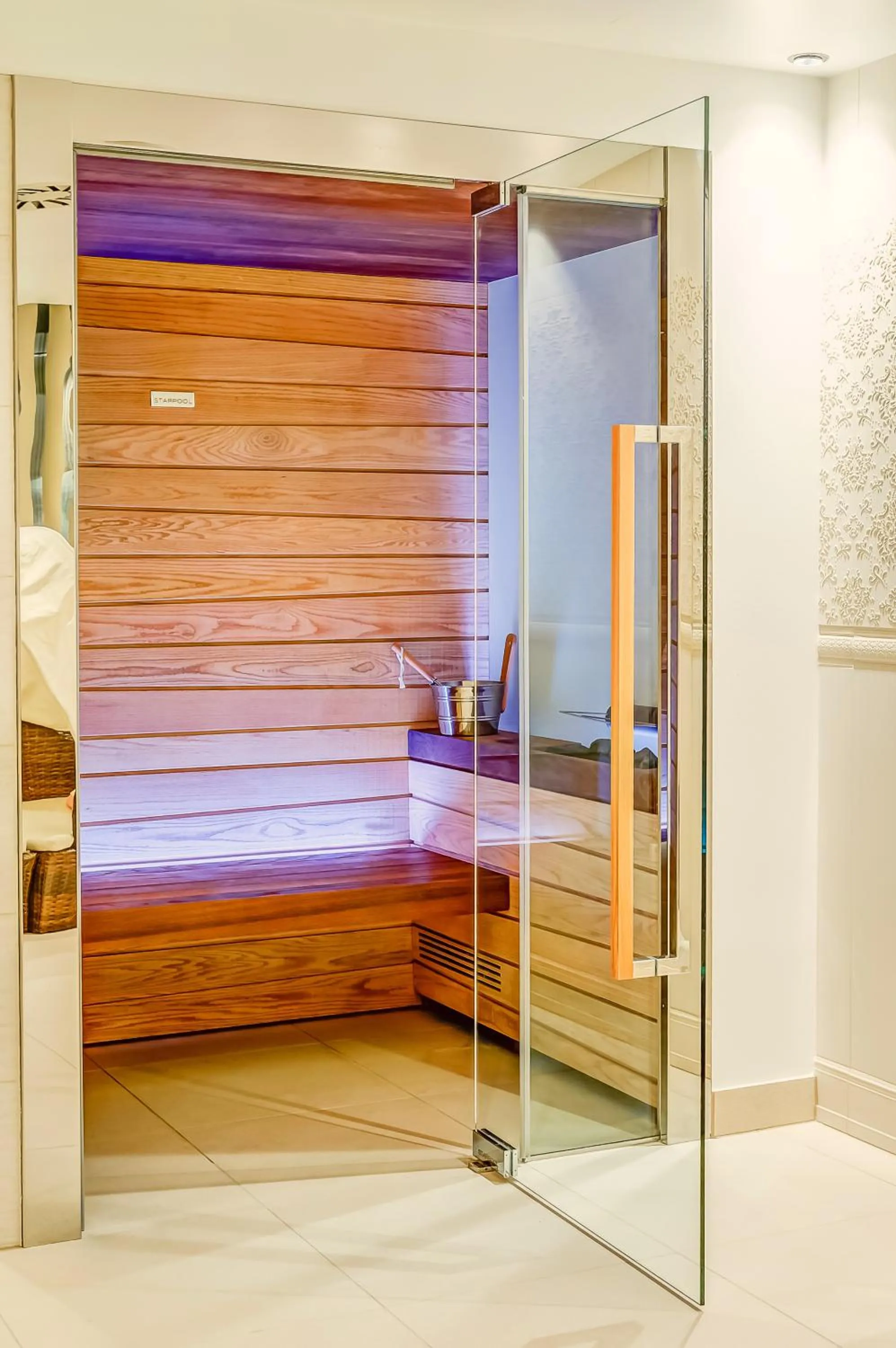 Sauna, Bed in Alpenlove - Adult SPA Hotel