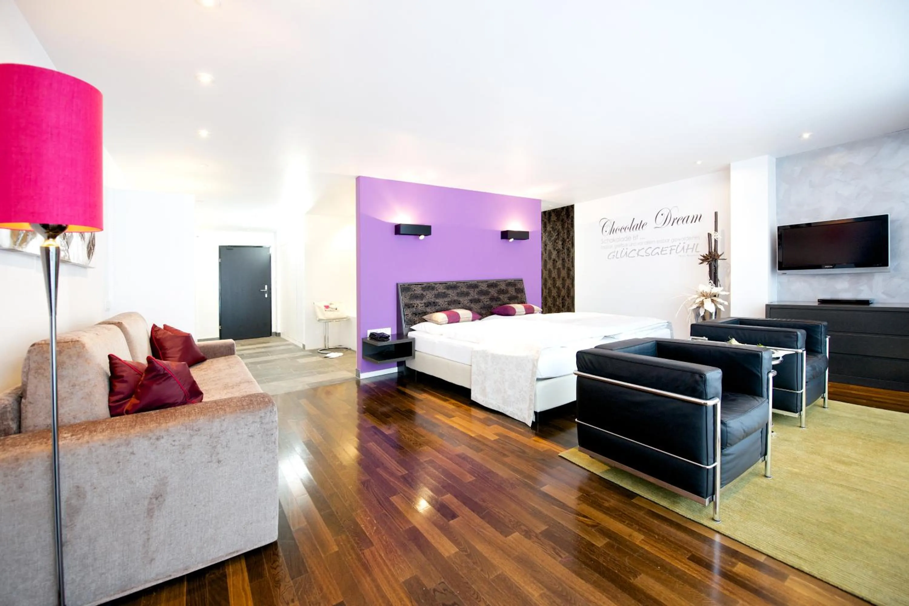 Photo of the whole room, Bed in Alpenlove - Adult SPA Hotel