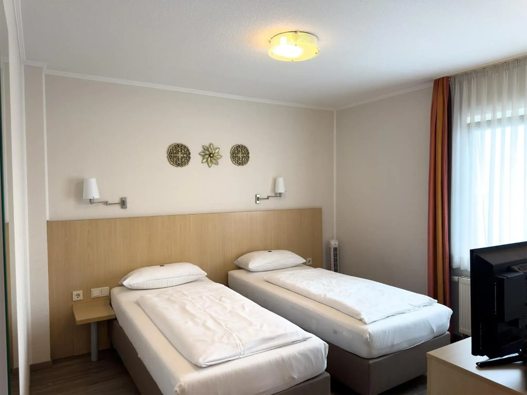 Single Room in Hotel Manu Single Room in Hotel Manu