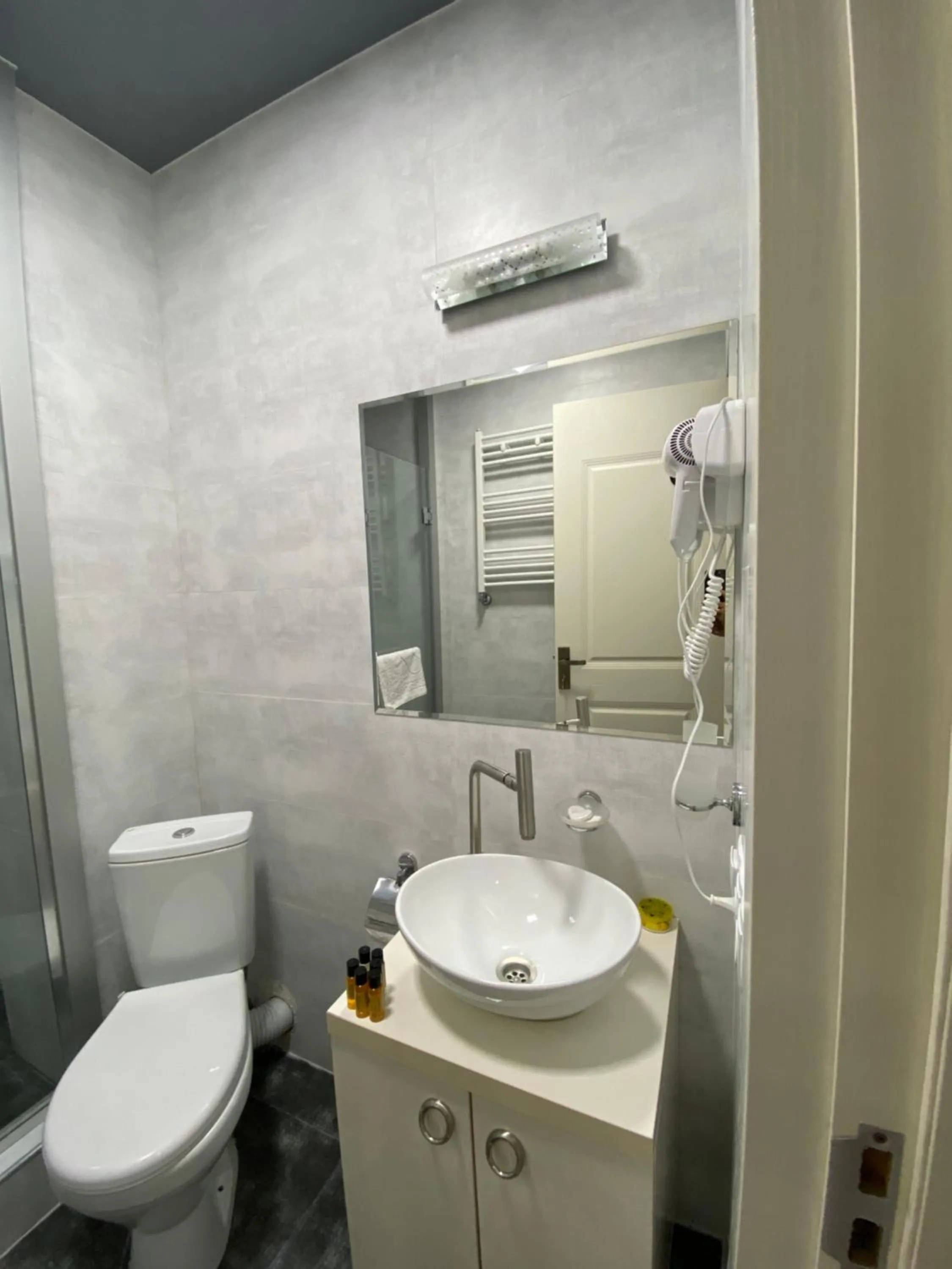 Toilet in Hotel Rustaveli