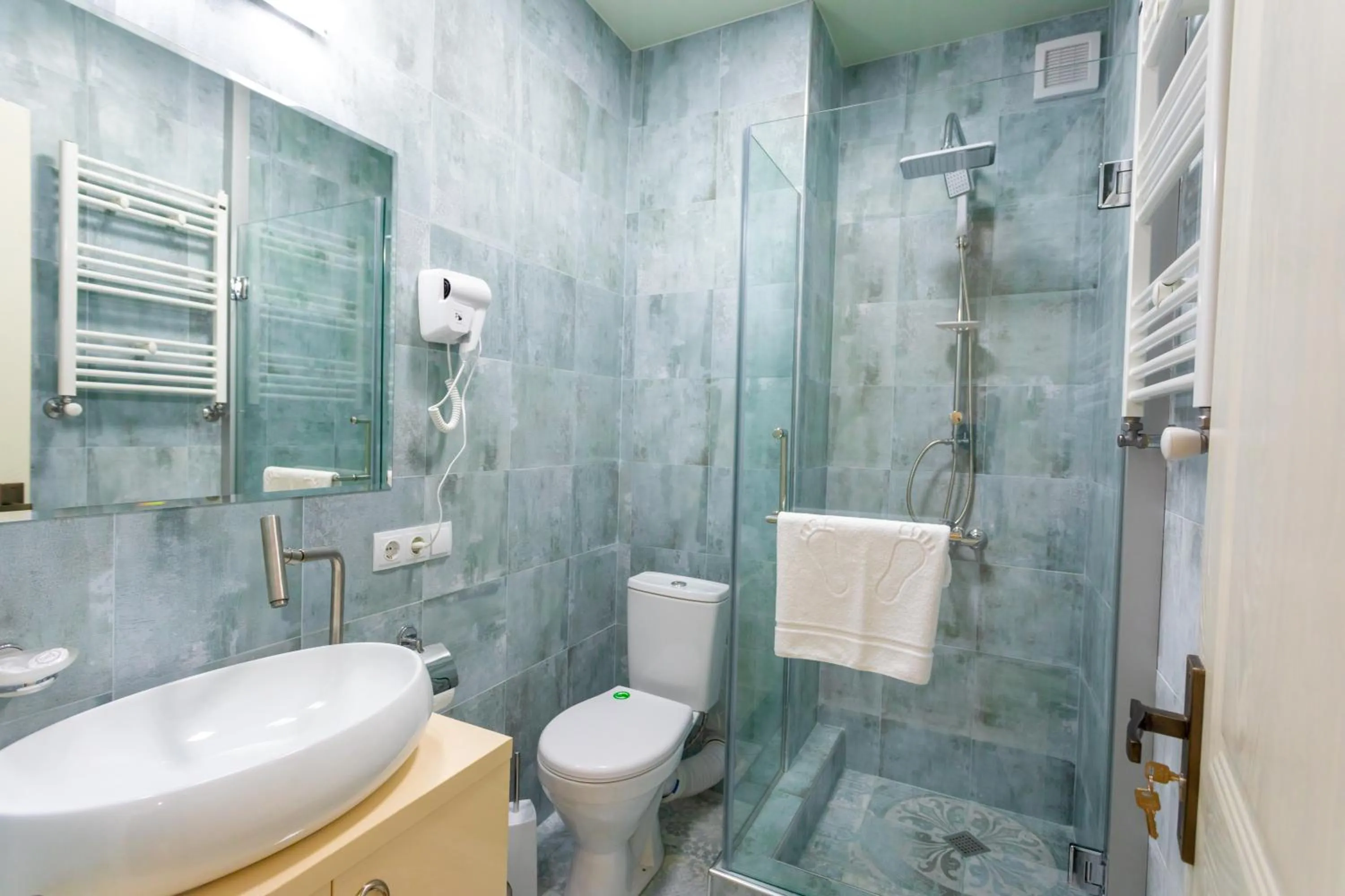 Shower in Hotel Rustaveli