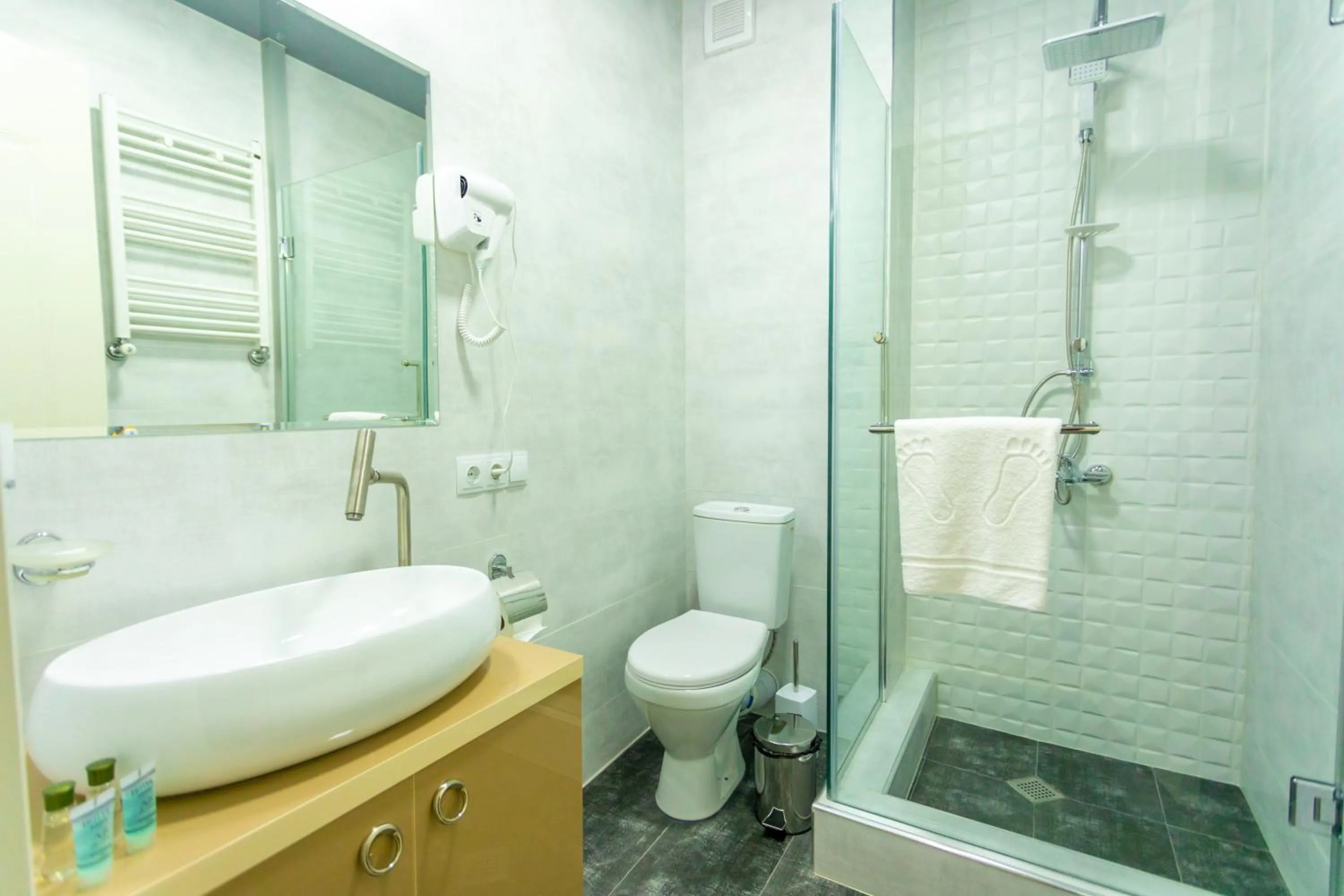 Shower in Hotel Rustaveli