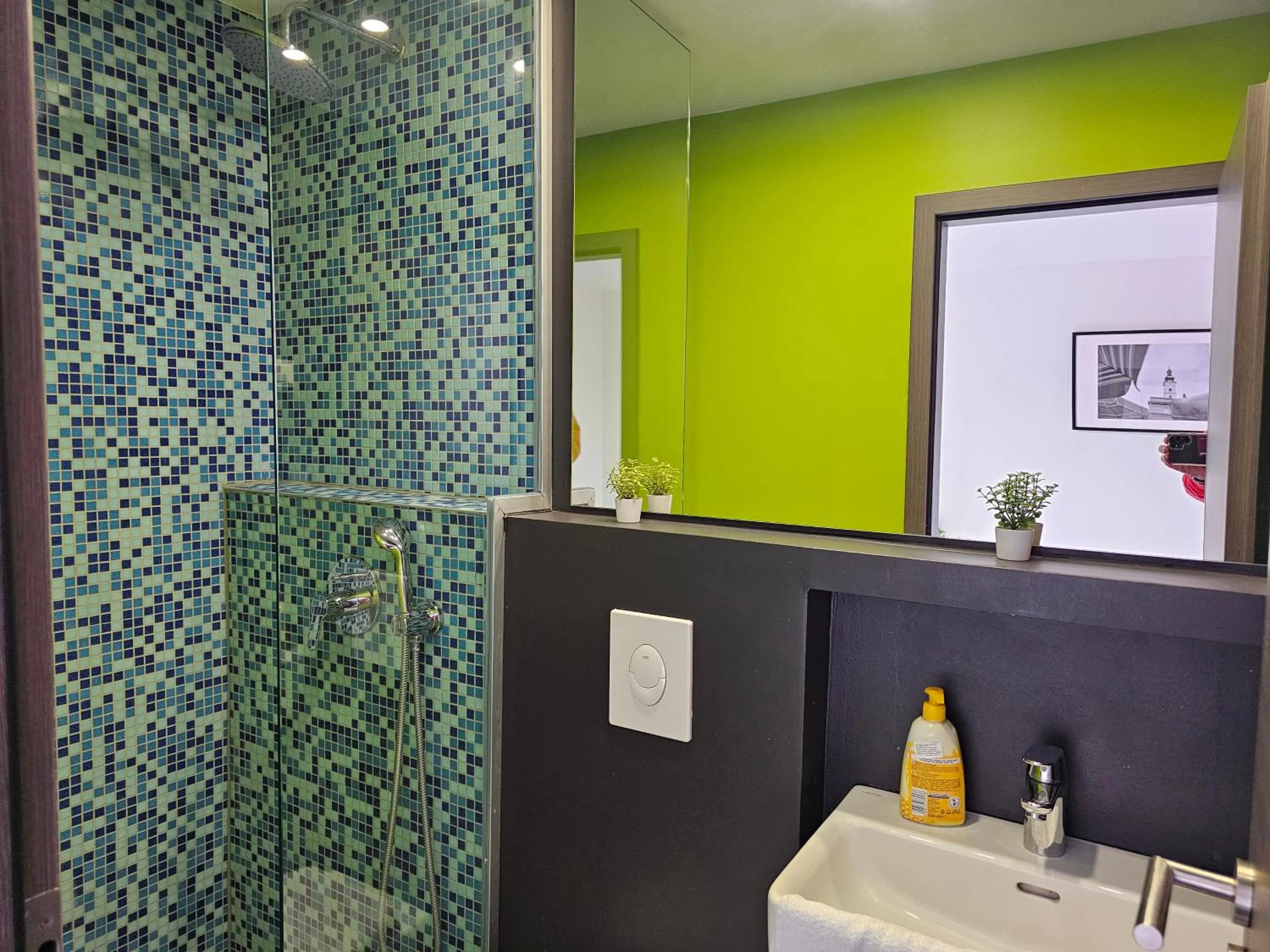 Bathroom in Tia Apartments and Rooms