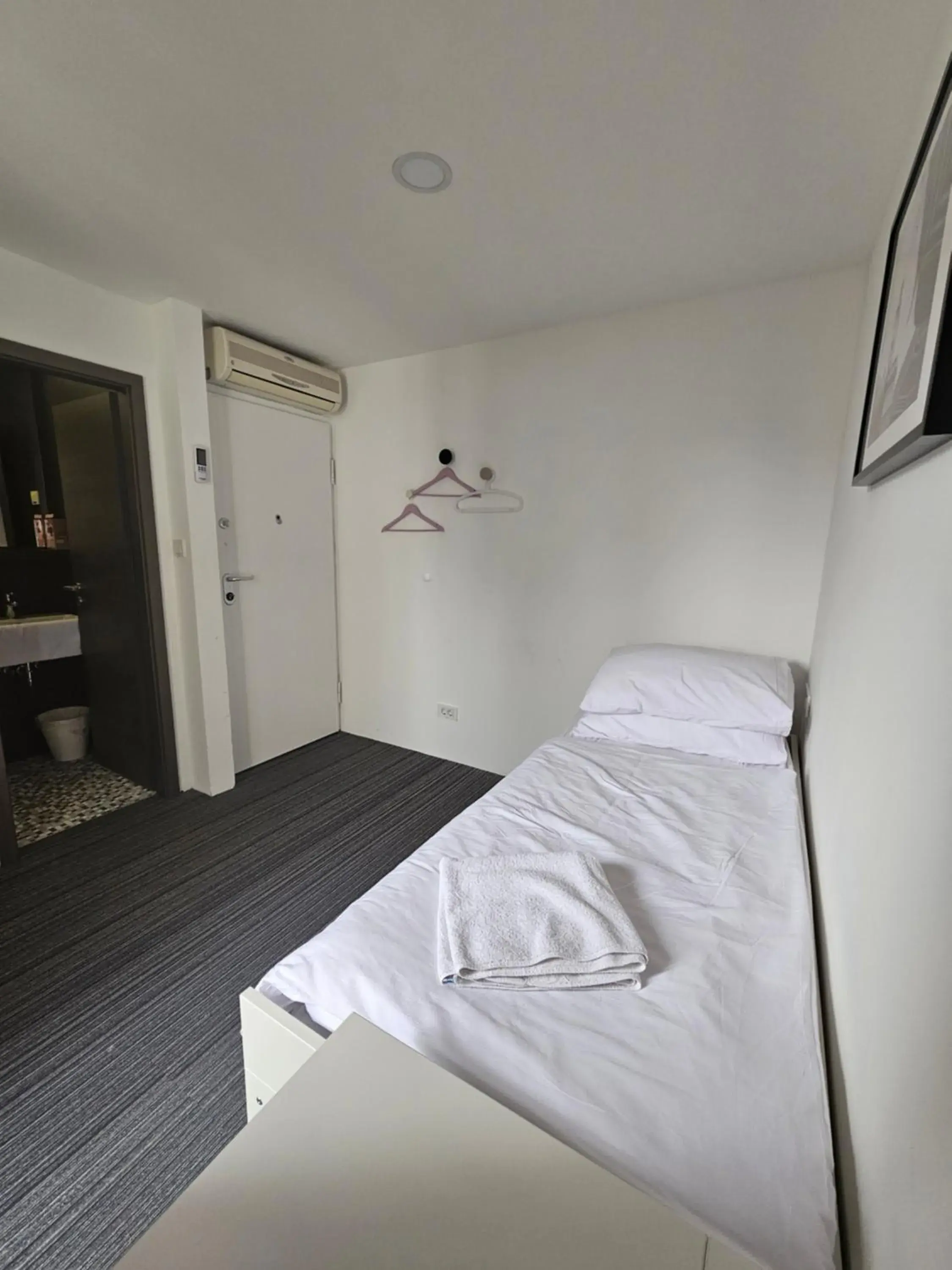 Economy Double Room in Tia Apartments and Rooms Economy Double Room in Tia Apartments and Rooms