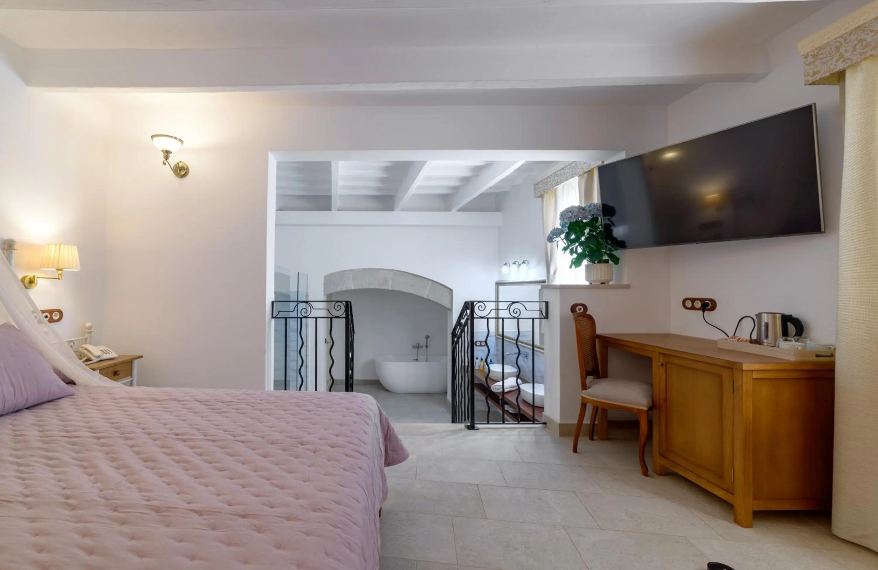 Shower, Bed in Seranova Luxury Hotel - Adults Only