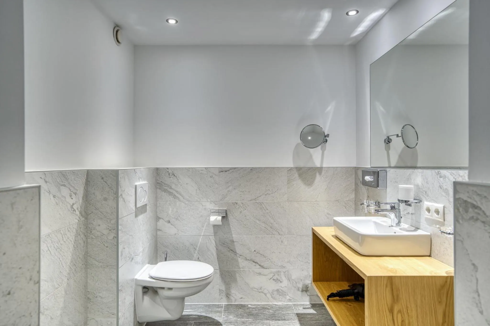 Bathroom in Hotel Erika