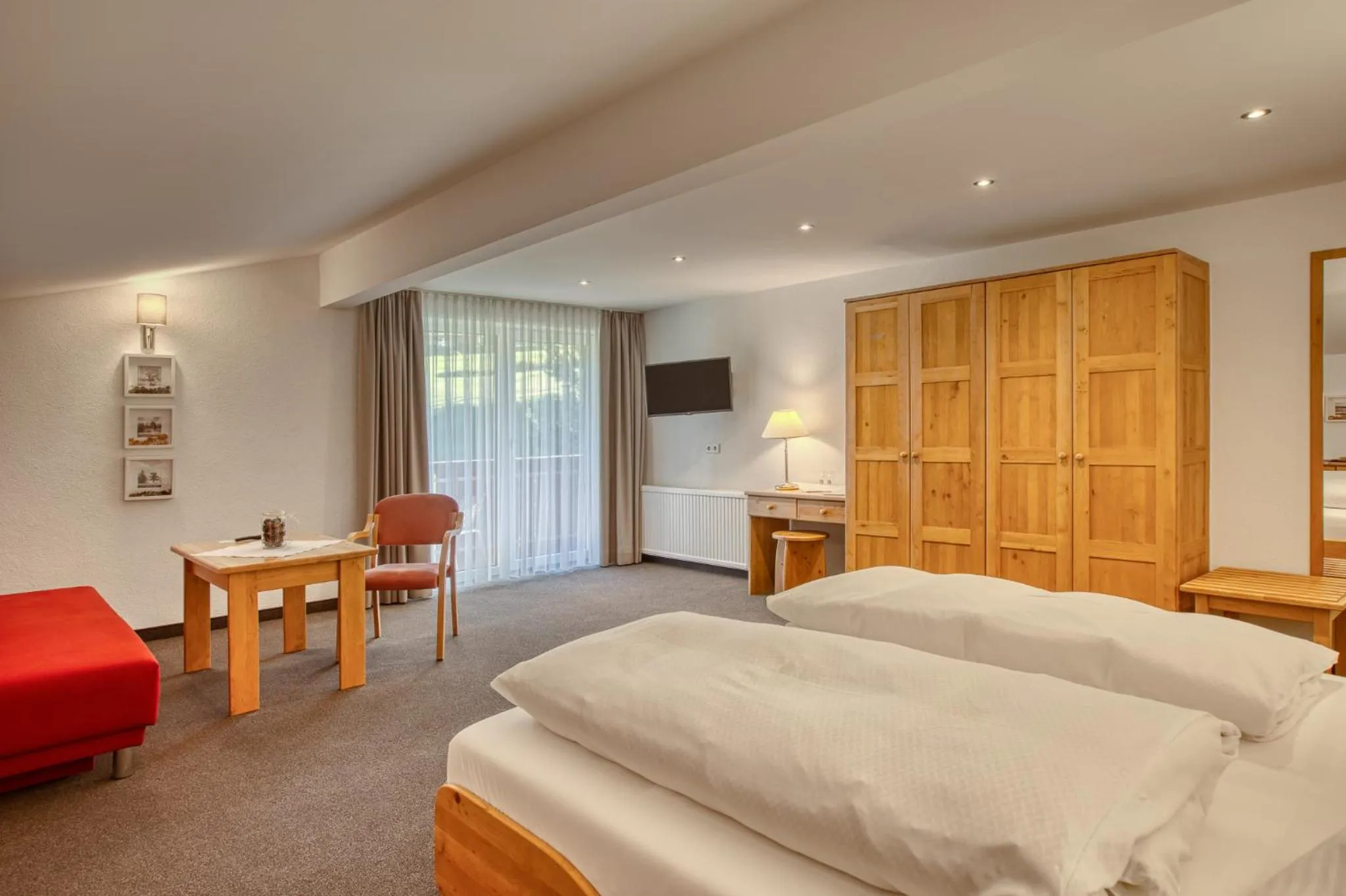 Bedroom, Bed in Hotel Erika