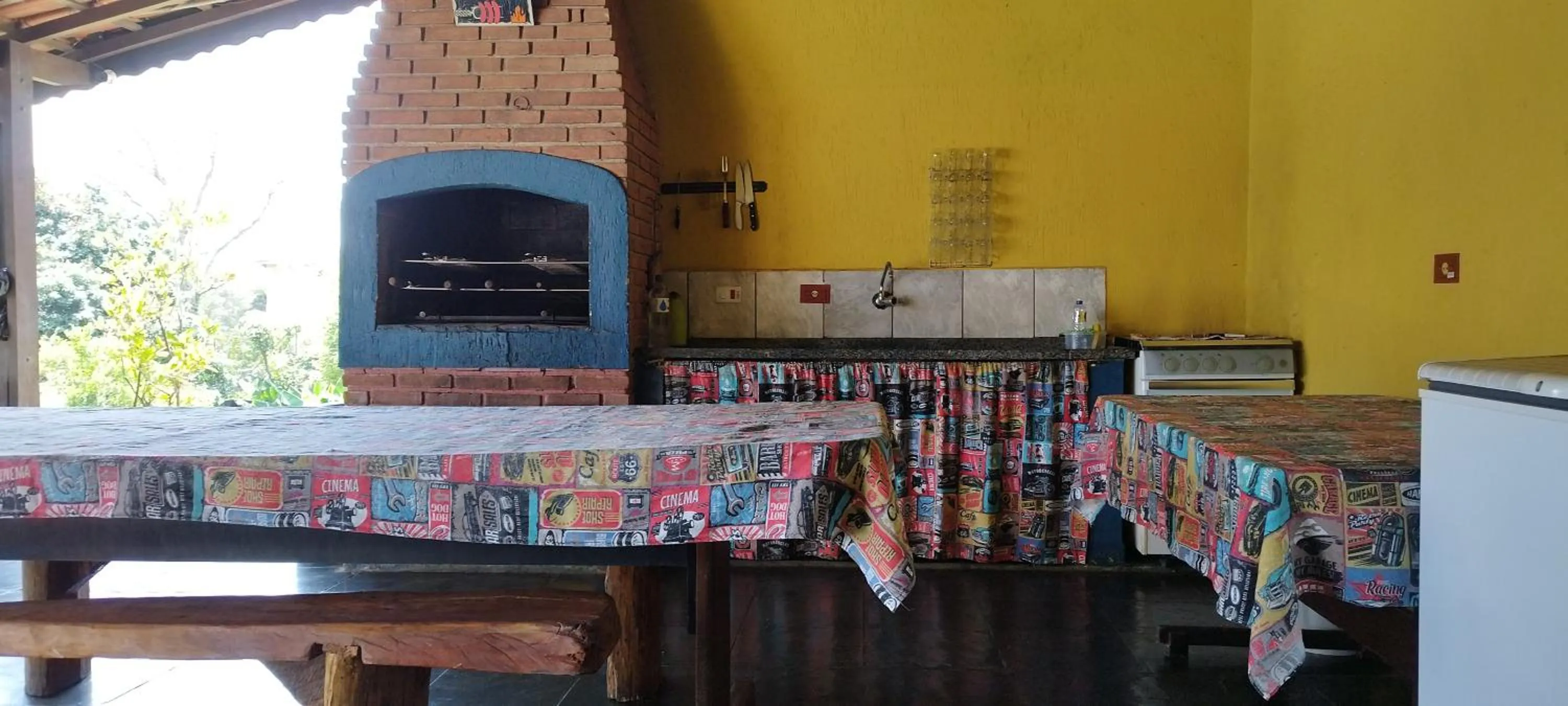 BBQ facilities in Chácara Sorriso 1 em Atibaia