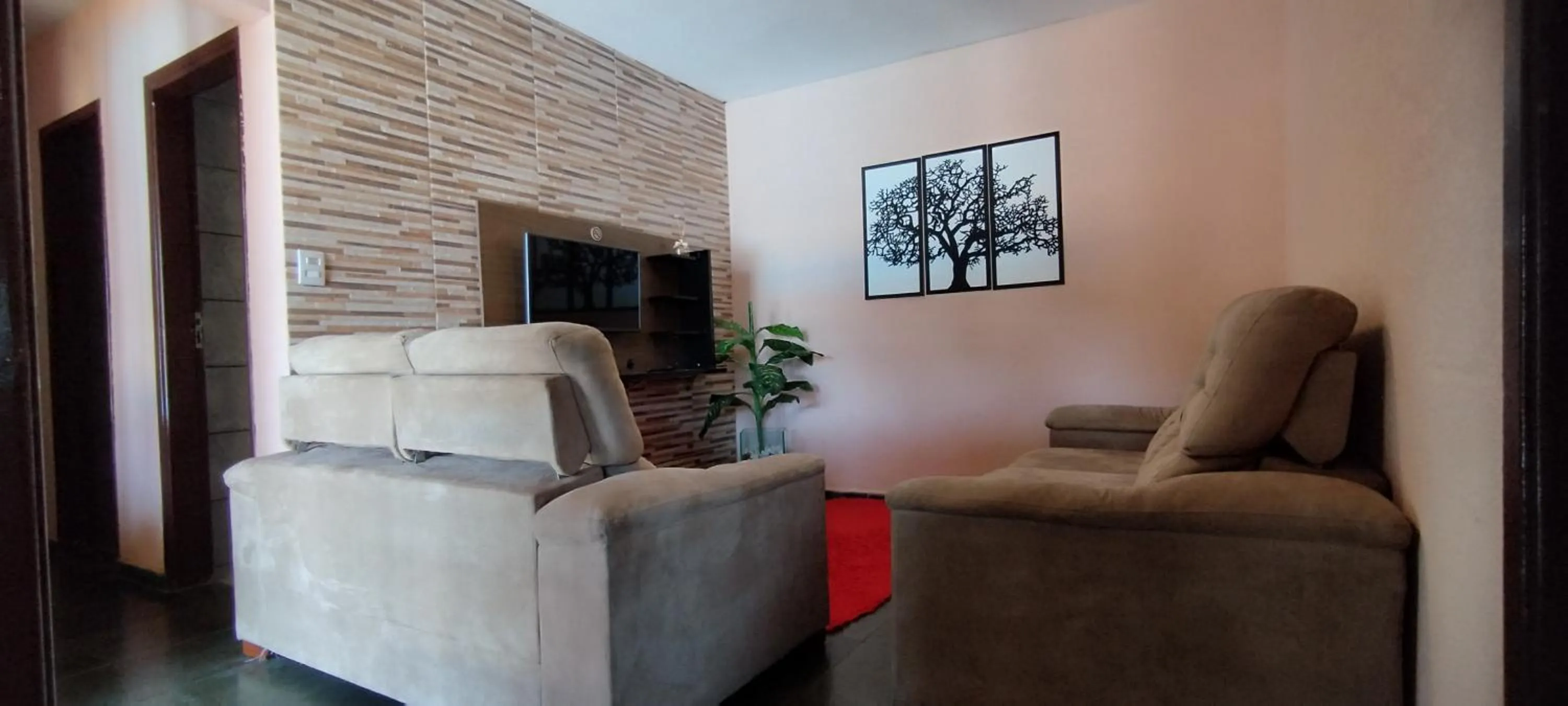 Communal lounge/ TV room in Chácara Sorriso 1 em Atibaia