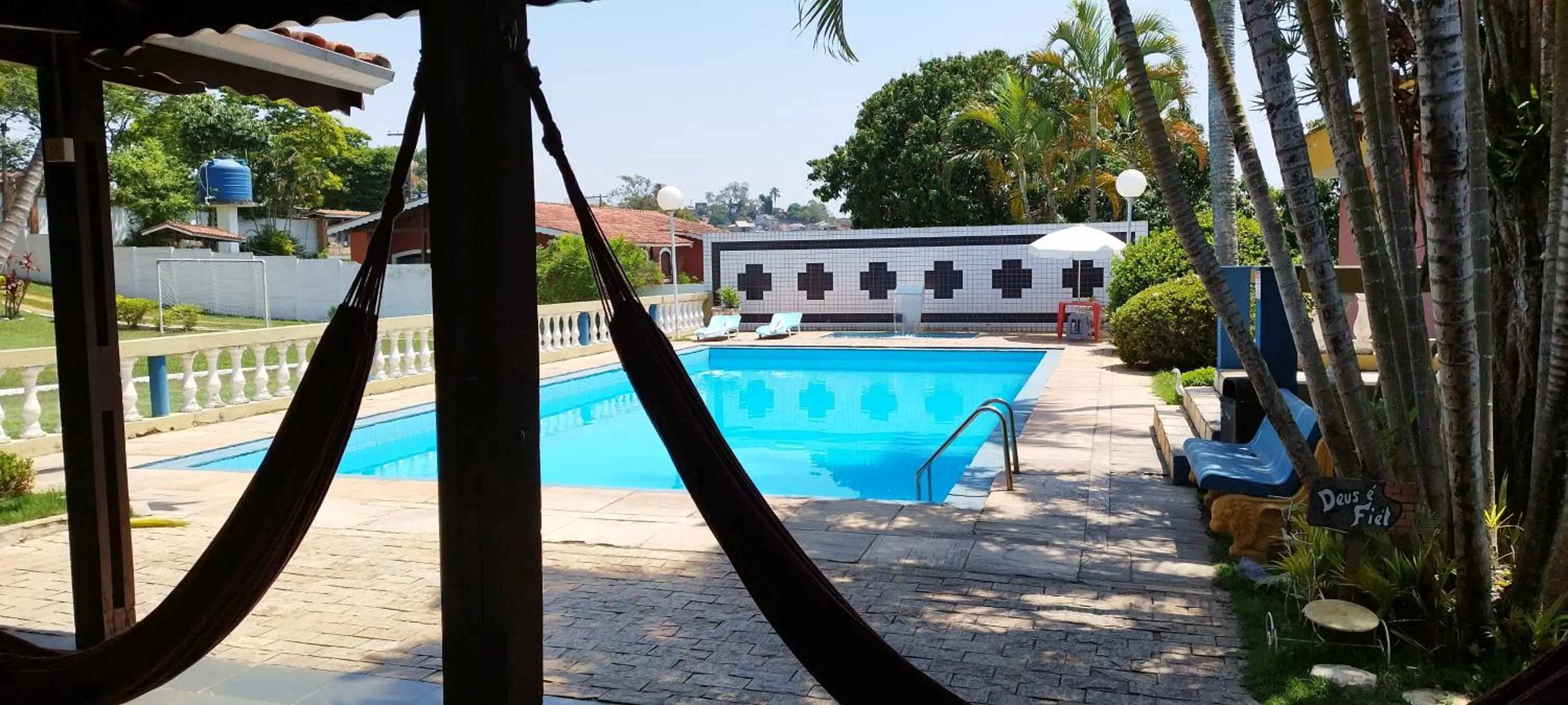 Swimming pool in Chácara Sorriso 1 em Atibaia