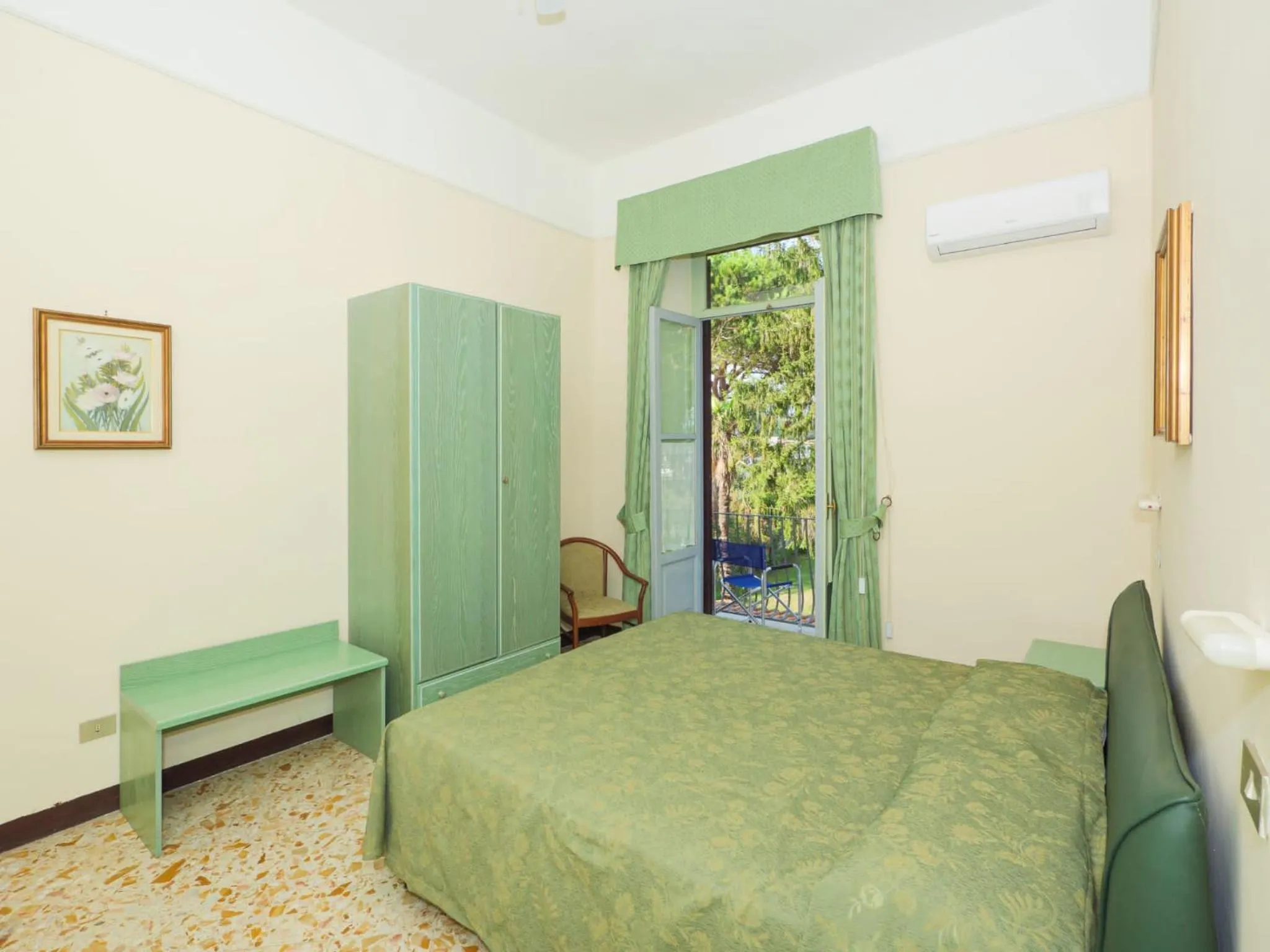 Bed in Hotel Delle Palme