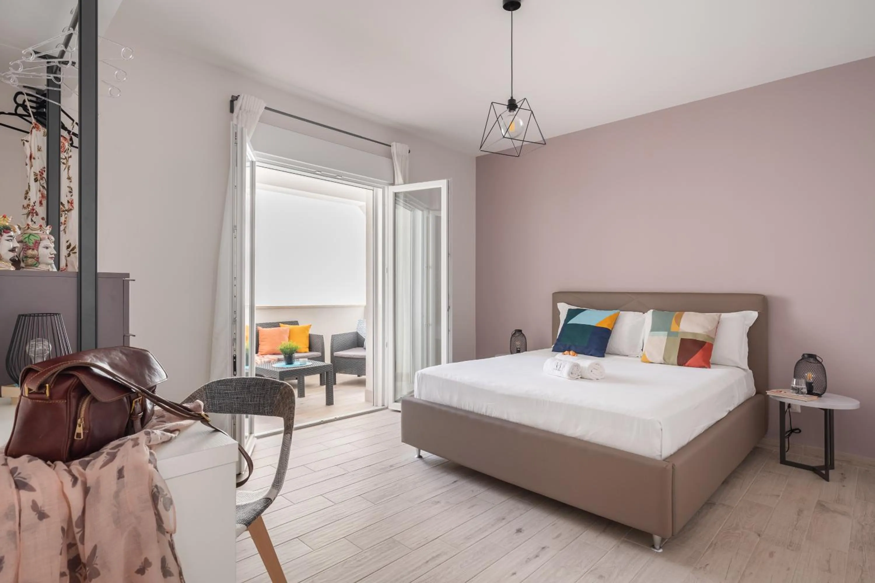 Bedroom, Bed in Volturno3 Suites & more