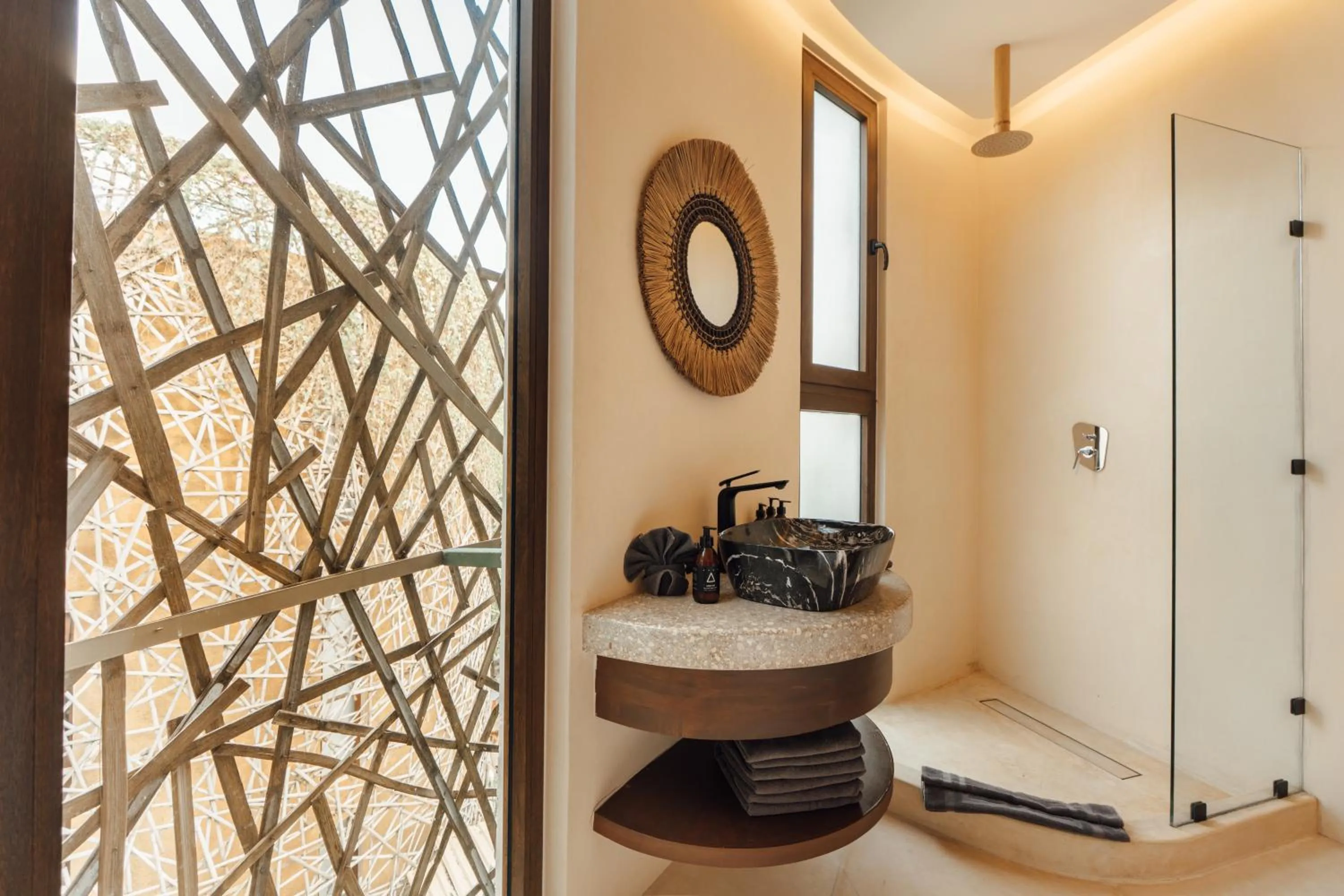 Shower in Kan Tulum Hotel