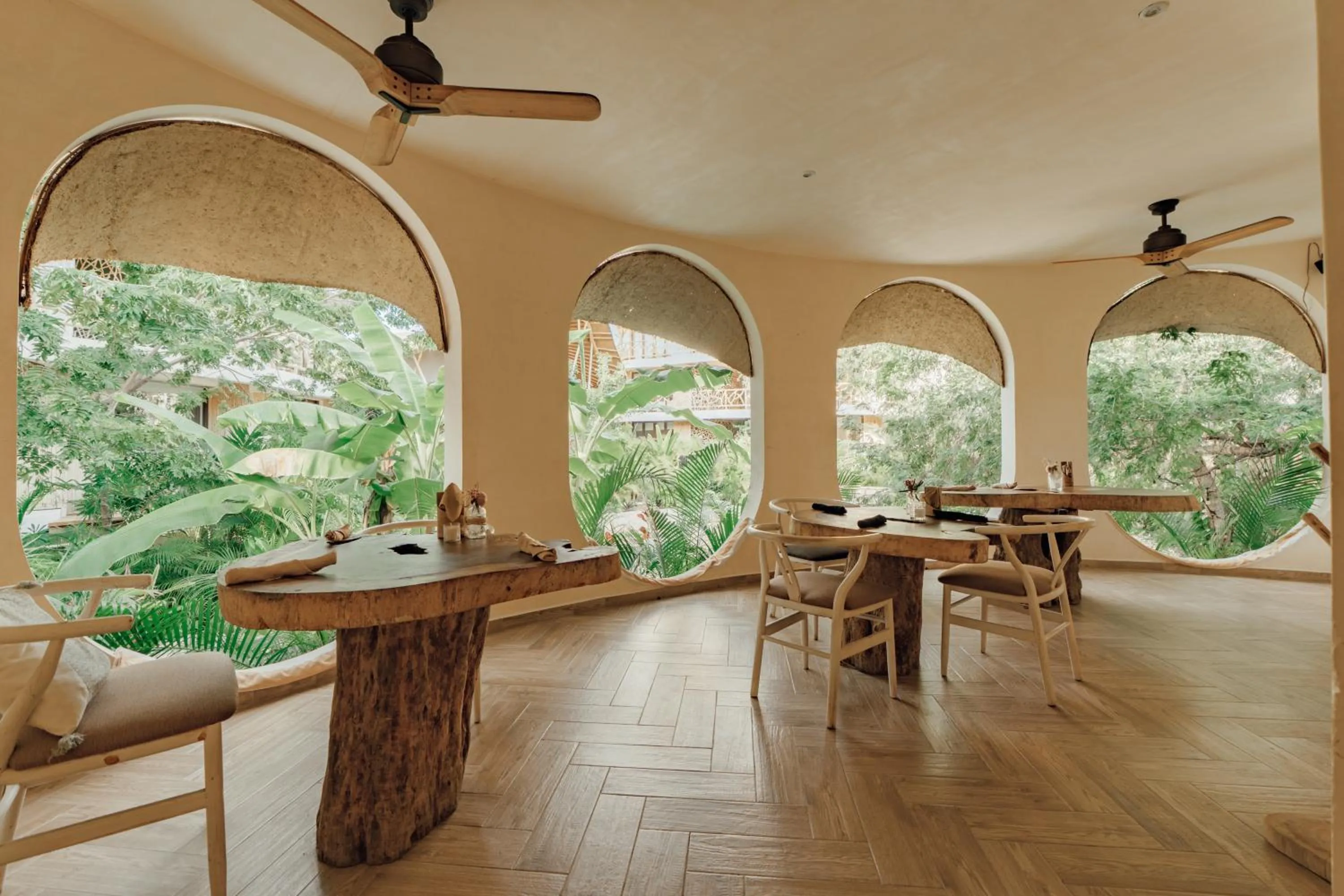 Restaurant/places to eat in Kan Tulum Hotel