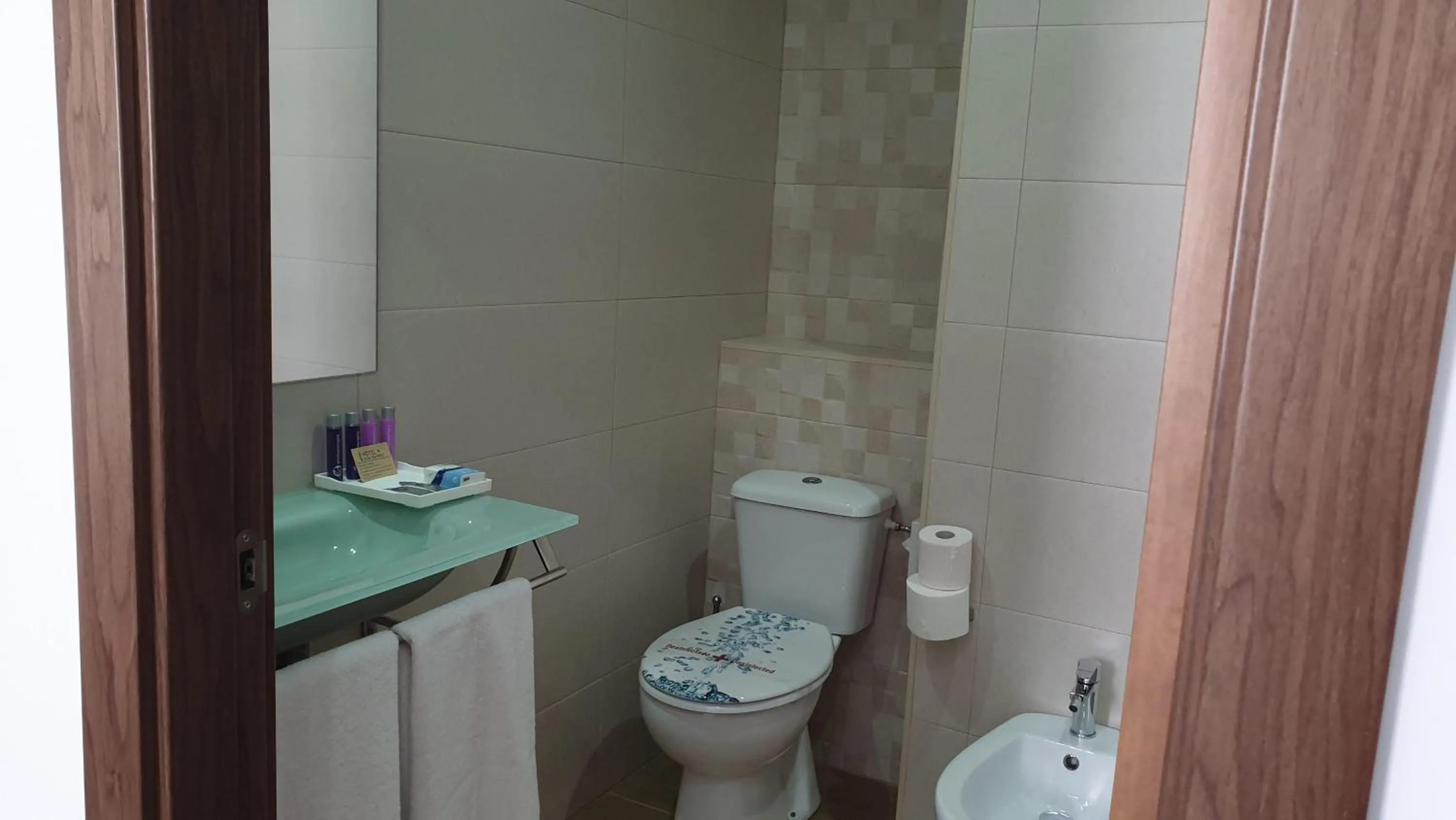 Bathroom in HOTEL DON RAMIRO