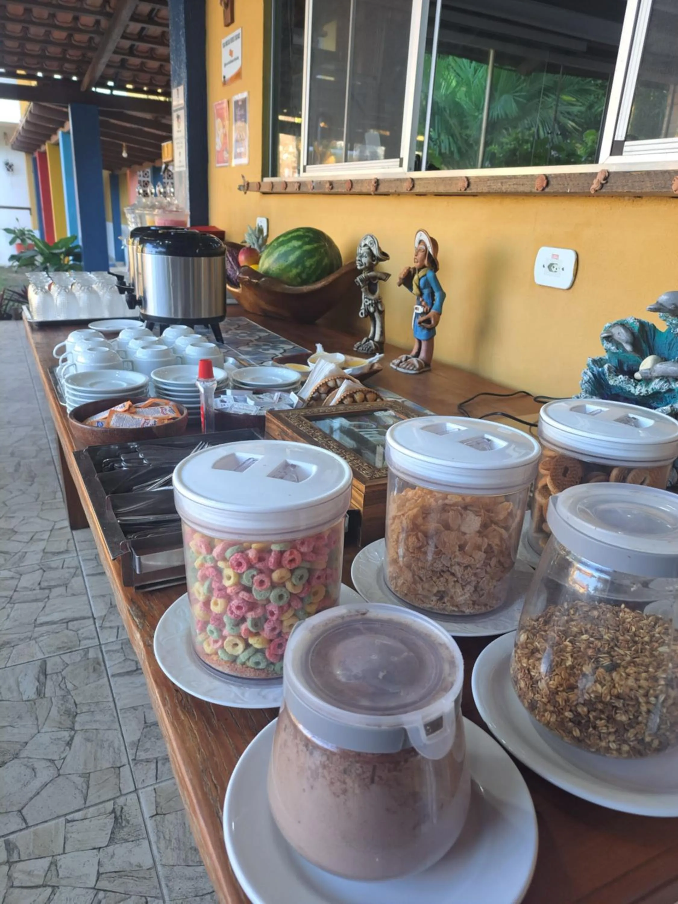 Buffet breakfast in Pousada Beach Bahia