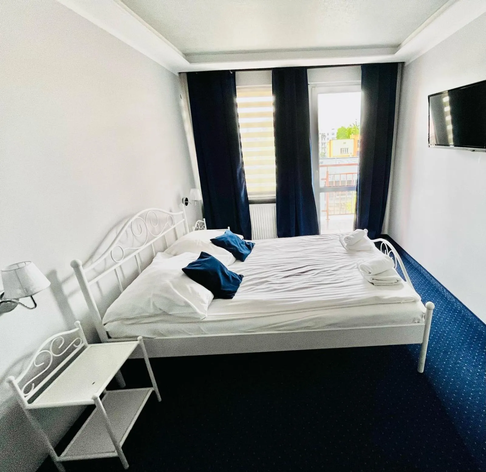 Bed in Hotel Imperium