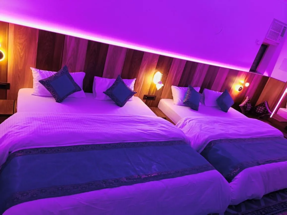 Bed in Gypsy Diaries Varanasi