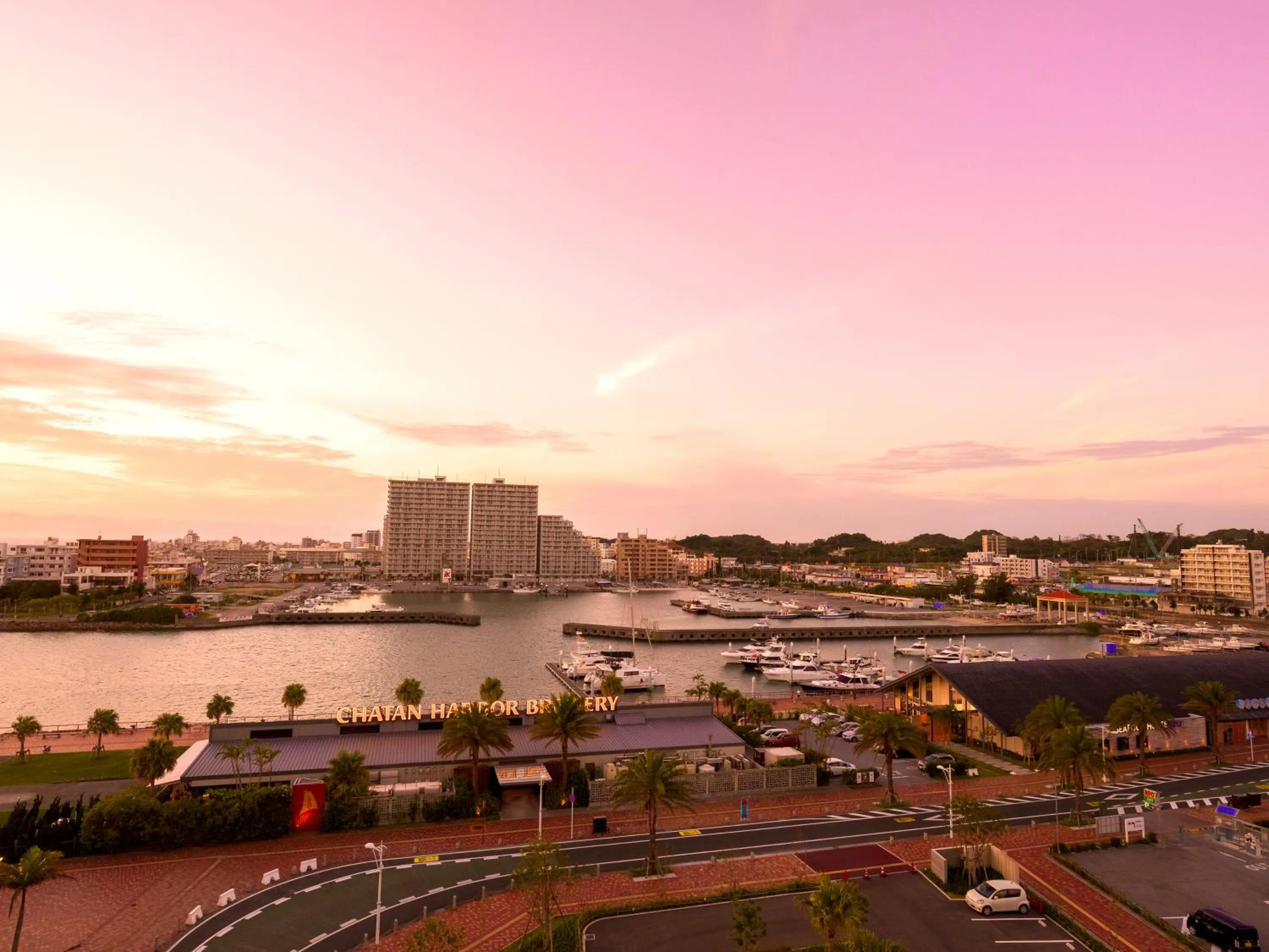 Sunset in MB GALLERY CHATAN by THE TERRACE HOTELS