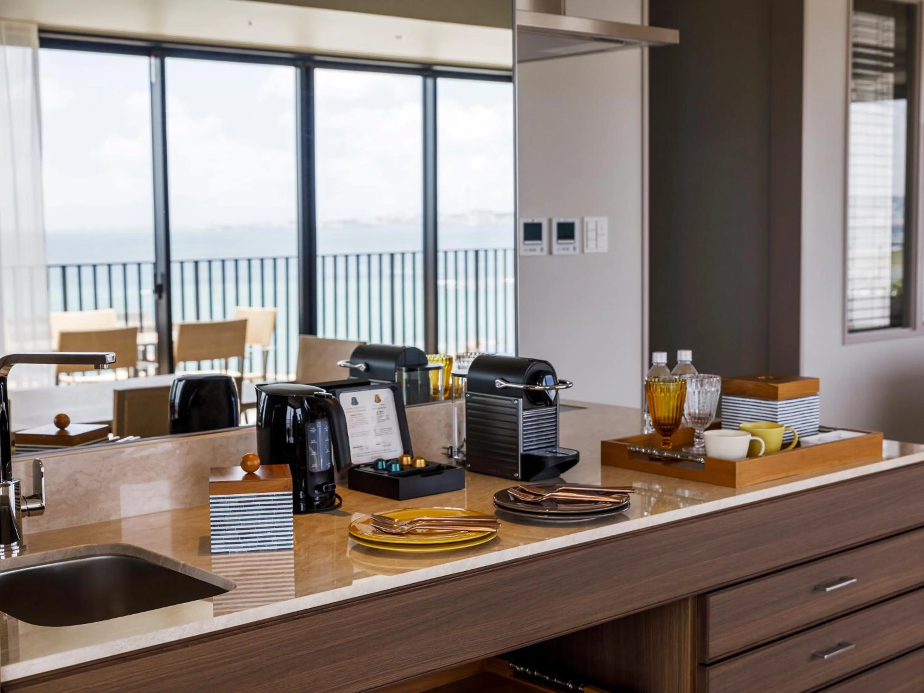 Coffee/tea facilities in MB GALLERY CHATAN by THE TERRACE HOTELS