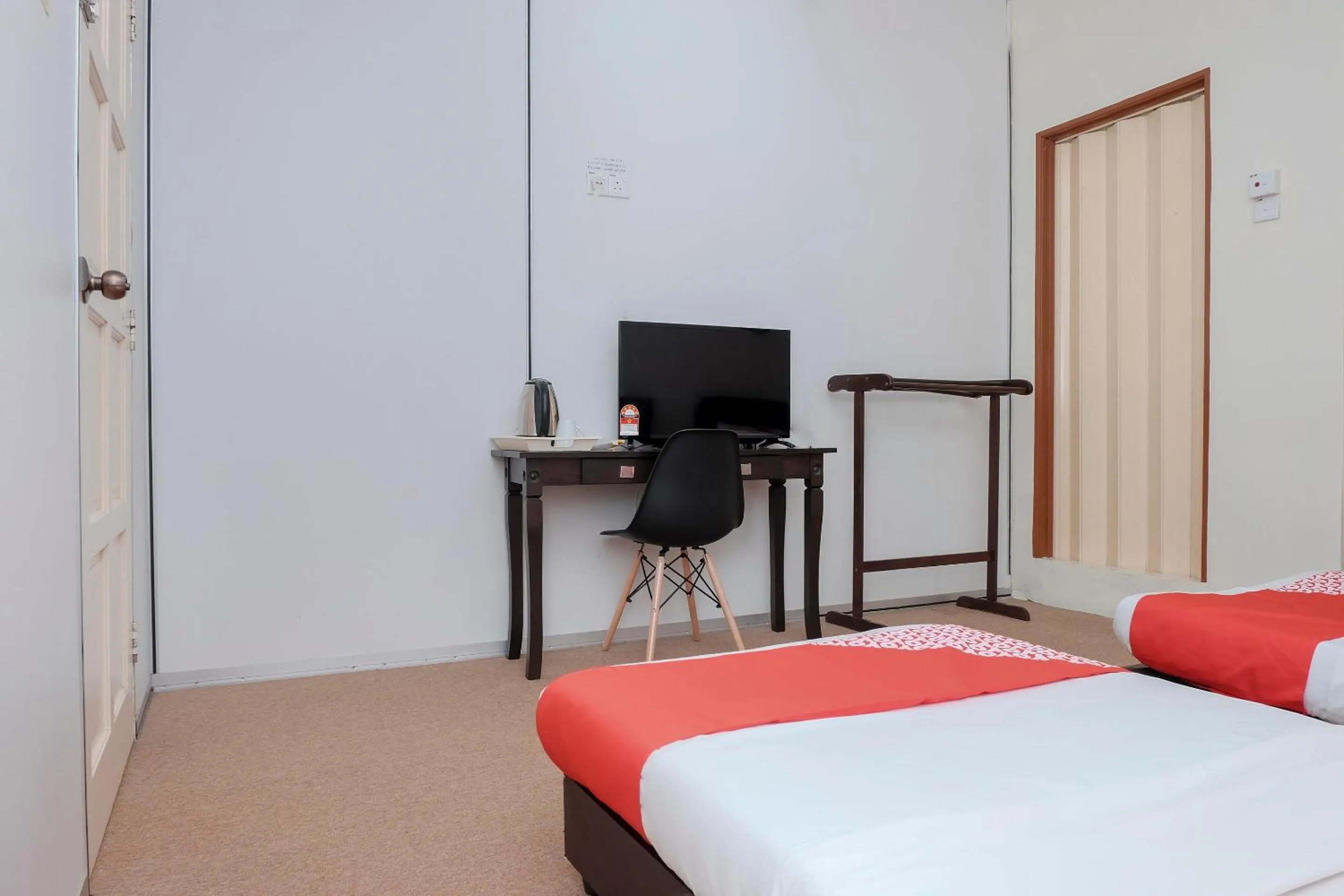 Bedroom, Bed in OYO 90180 Gemilang Hotel Kerteh