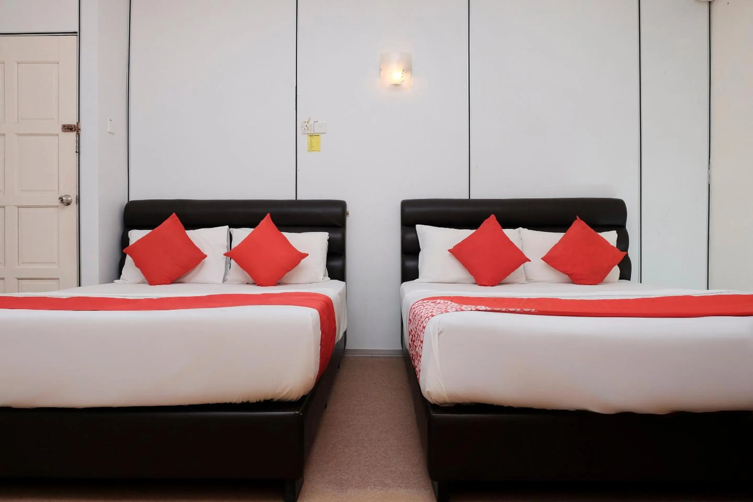 Bedroom, Bed in OYO 90180 Gemilang Hotel Kerteh