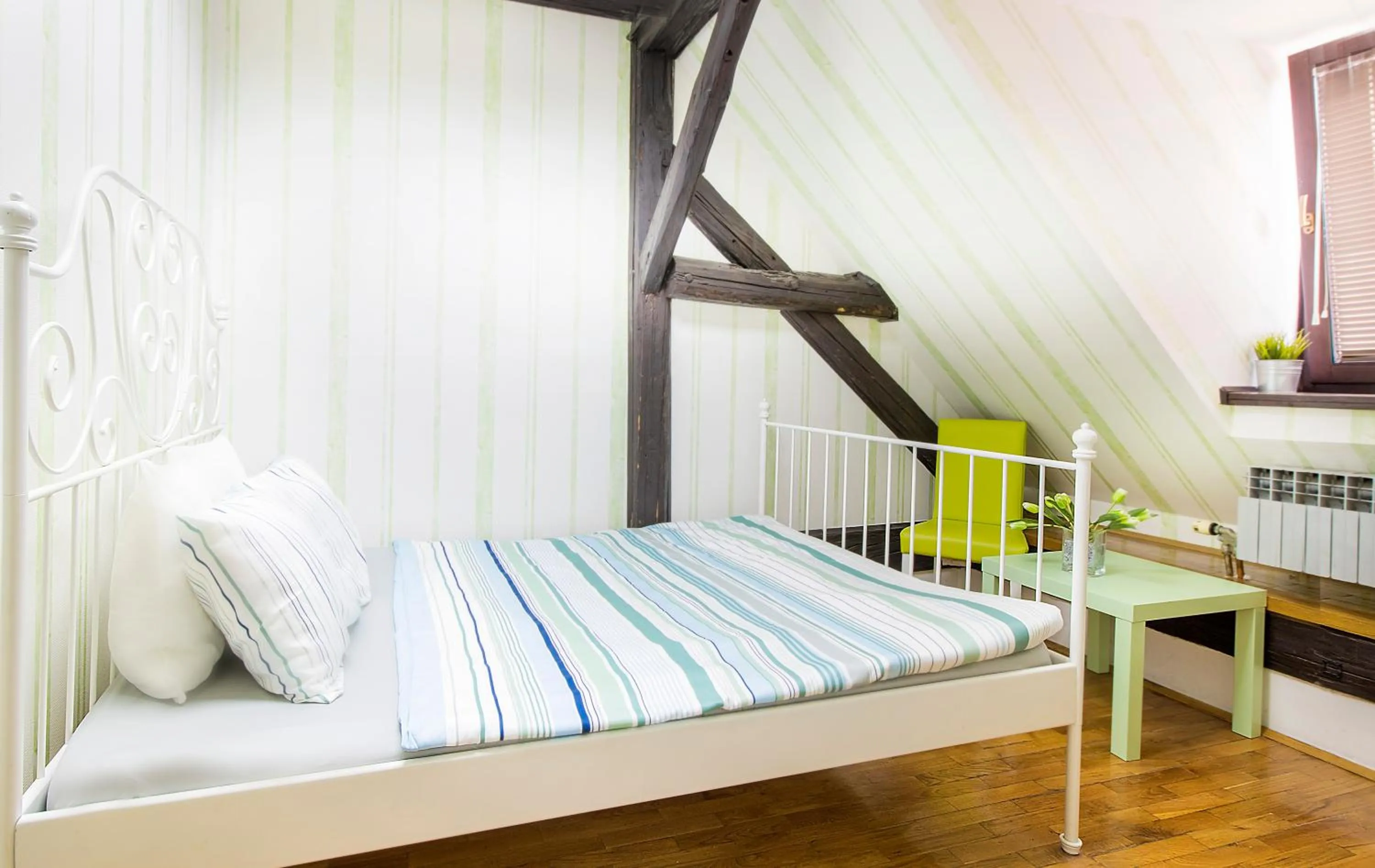 Bed in Hostel Centar