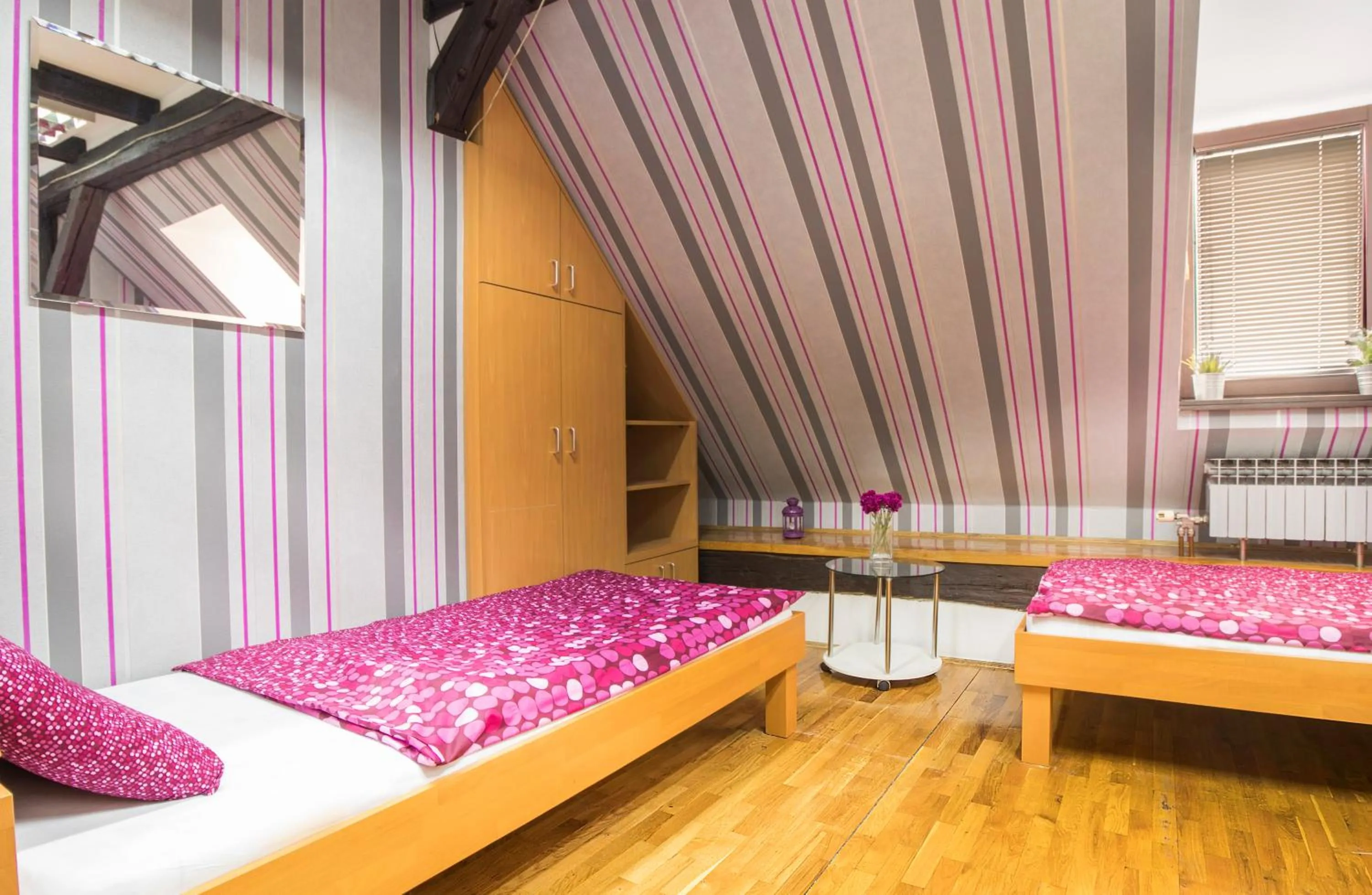 Bed in Hostel Centar