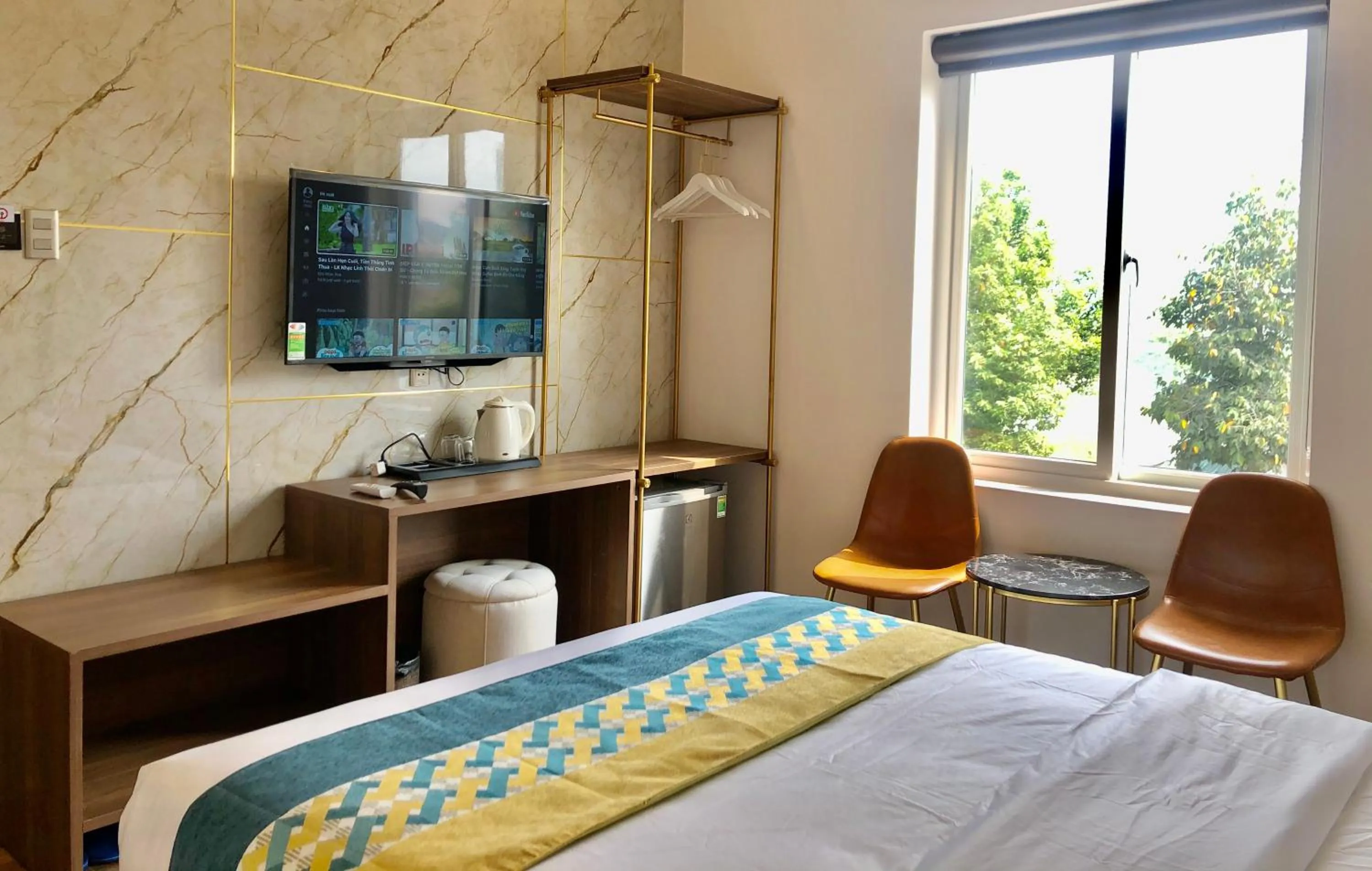 TV and multimedia, Bed in Swan Hotel