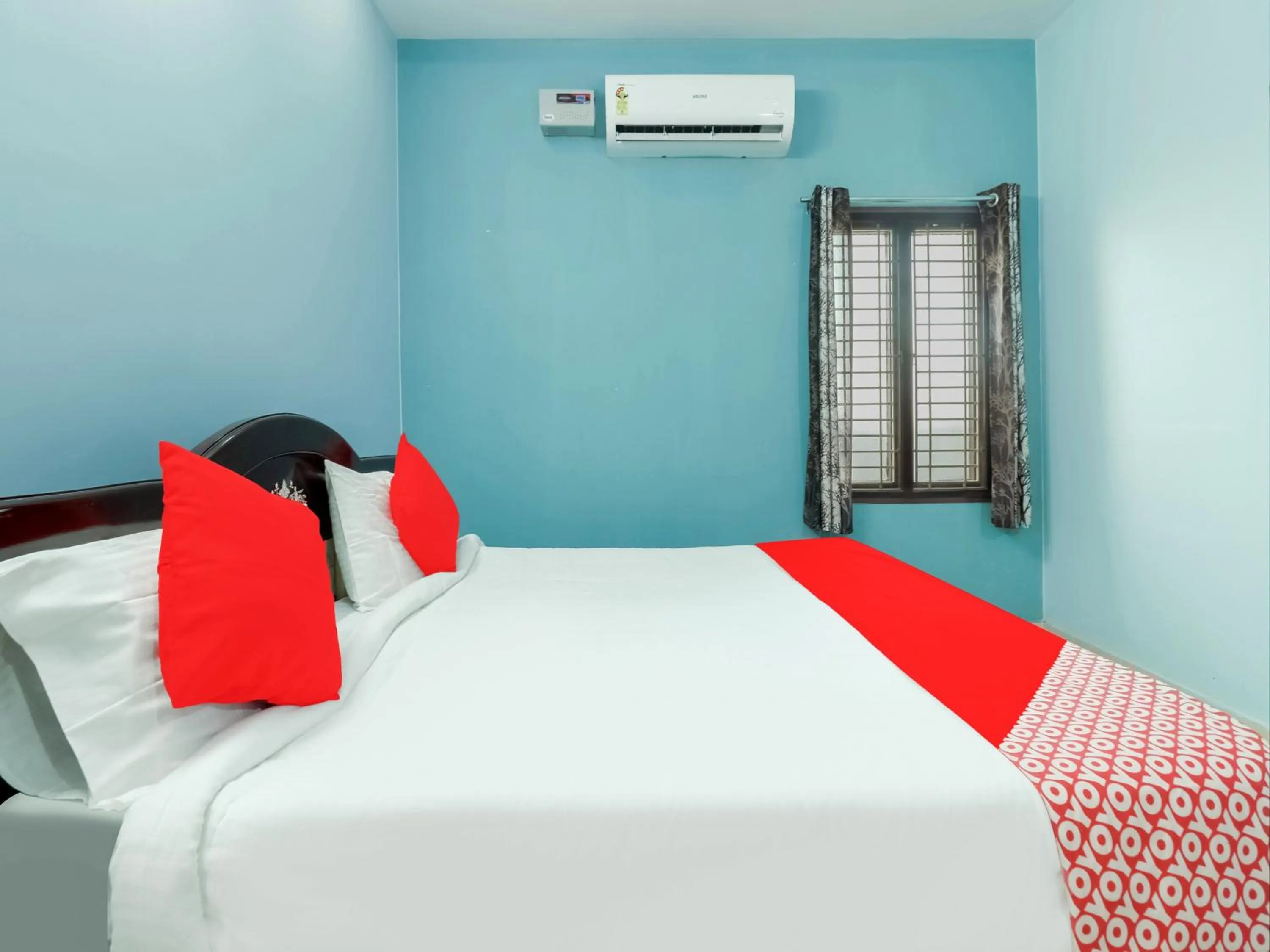 Bedroom in Hotel O Sea Coastal Inn