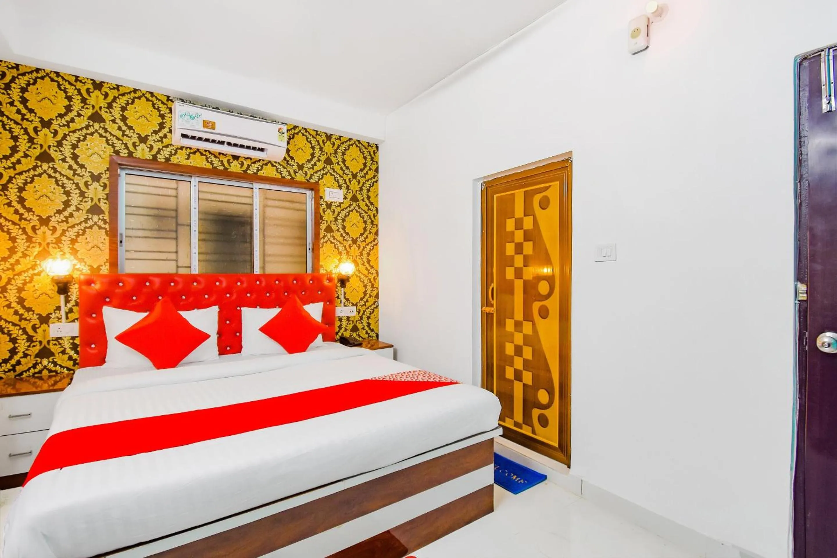 Bedroom, Bed in Hotel O Royal Palace