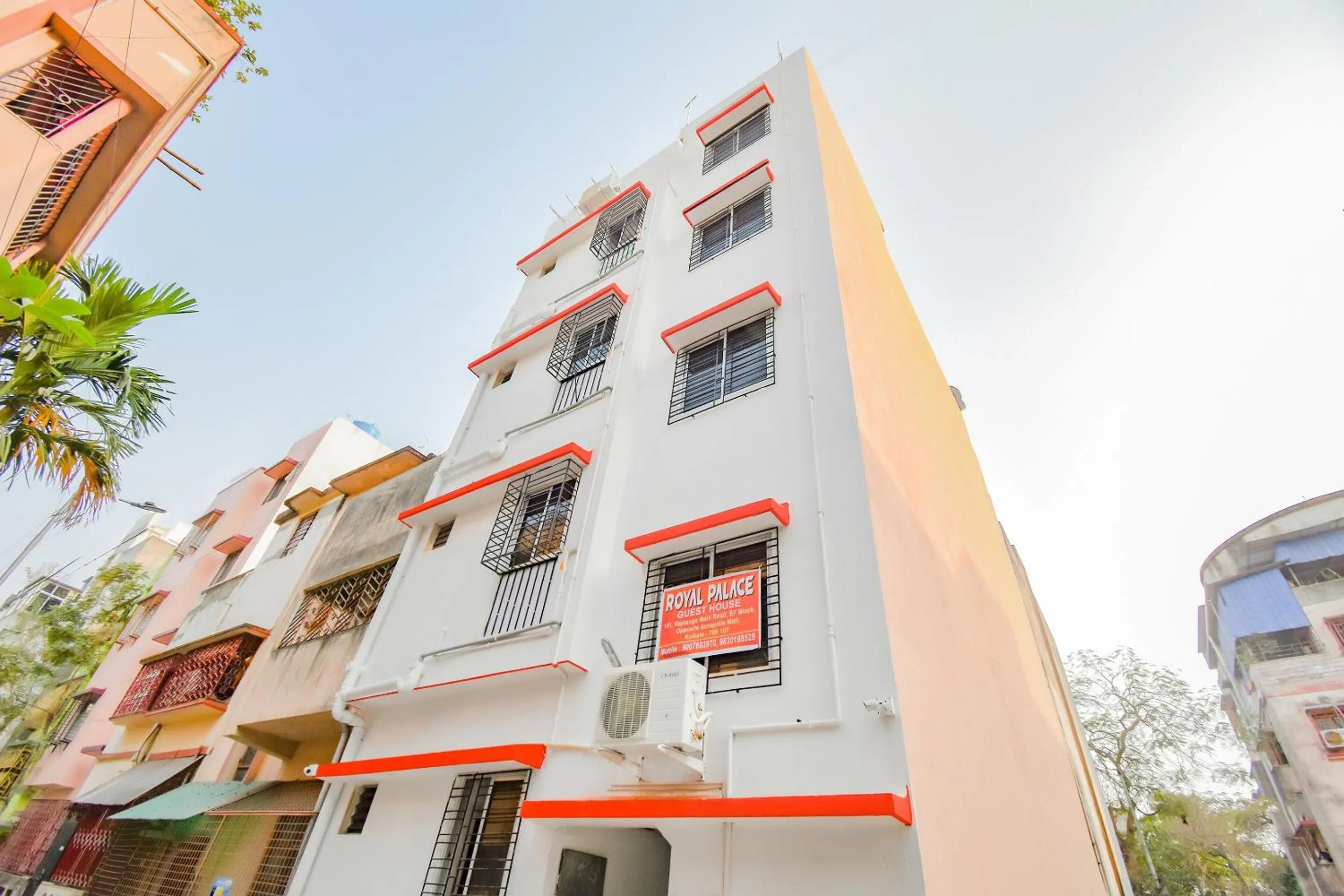 Facade/entrance in Super Hotel O Royal Palace