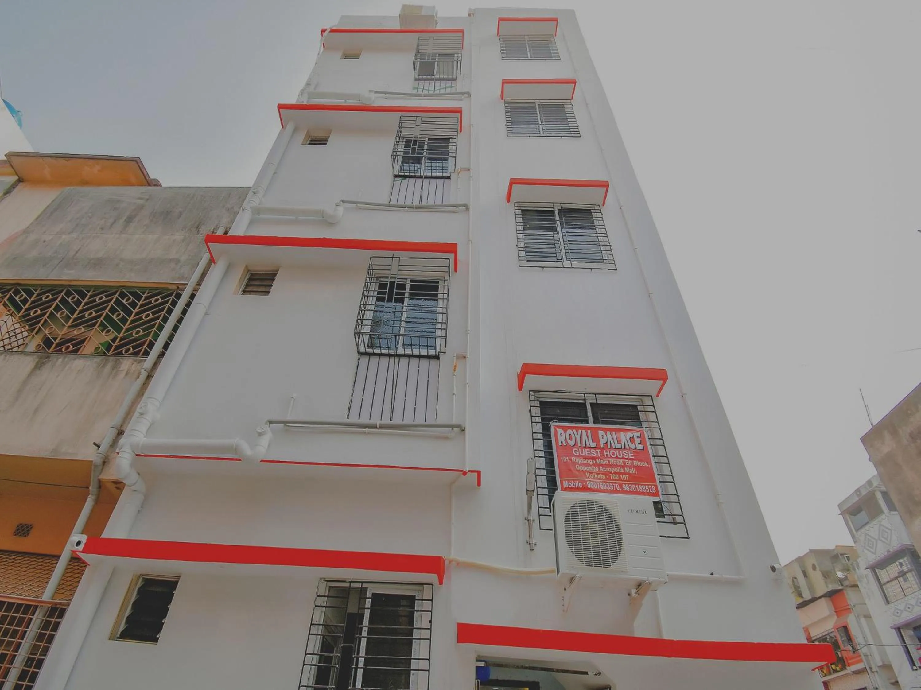 Facade/entrance in Hotel O Royal Palace