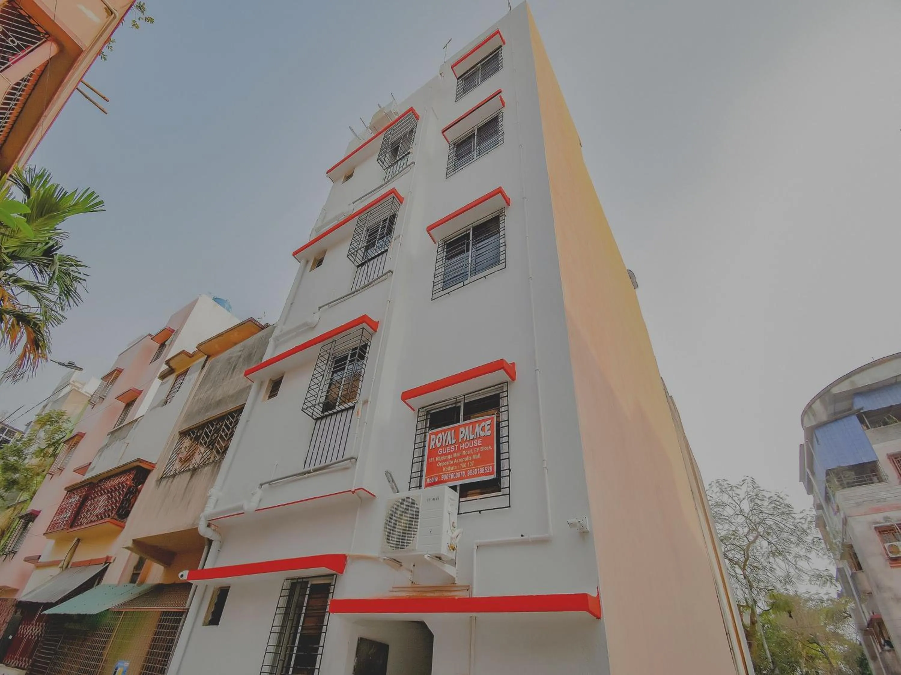 Facade/entrance in Hotel O Royal Palace