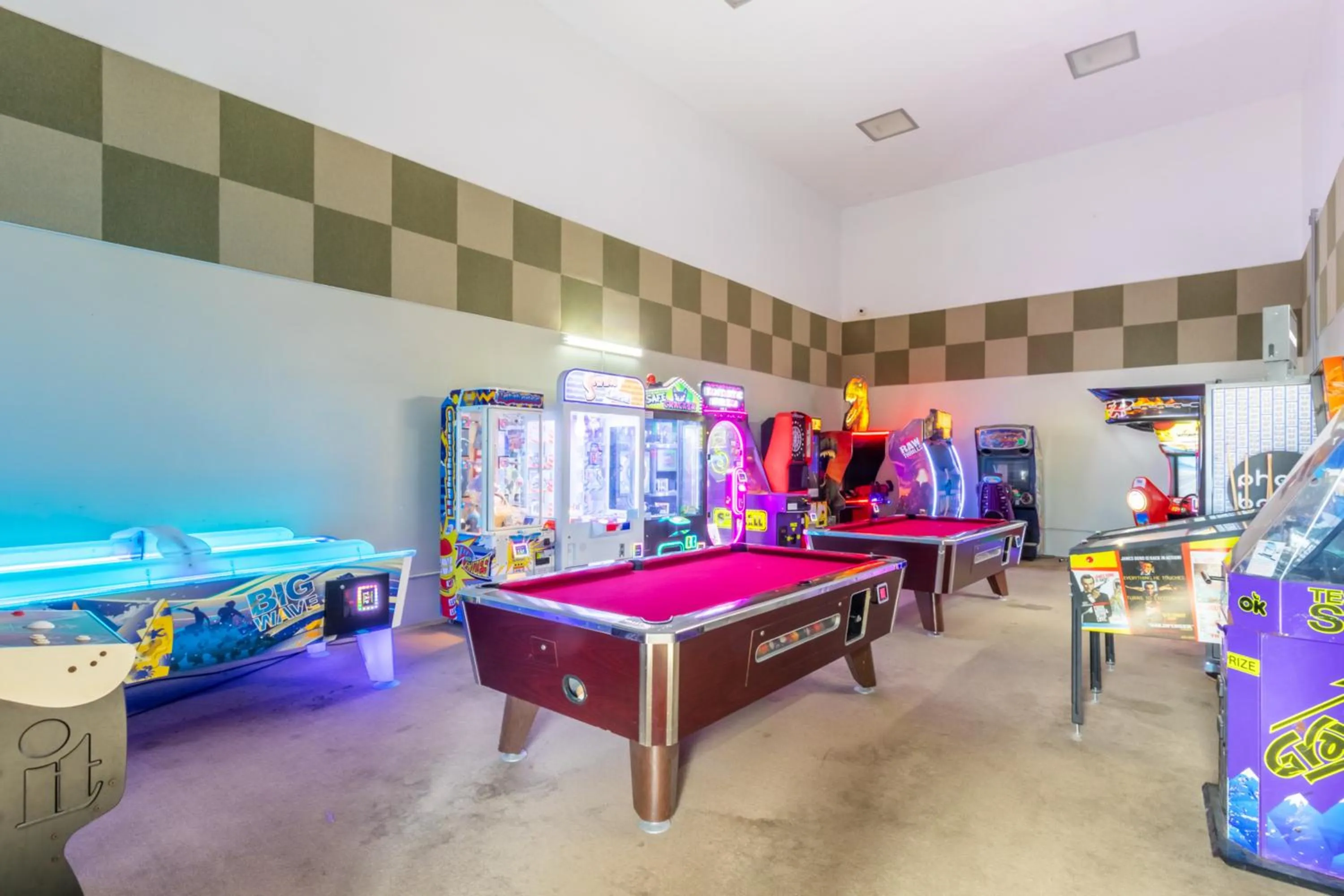 Game Room in Phoenix II 2012