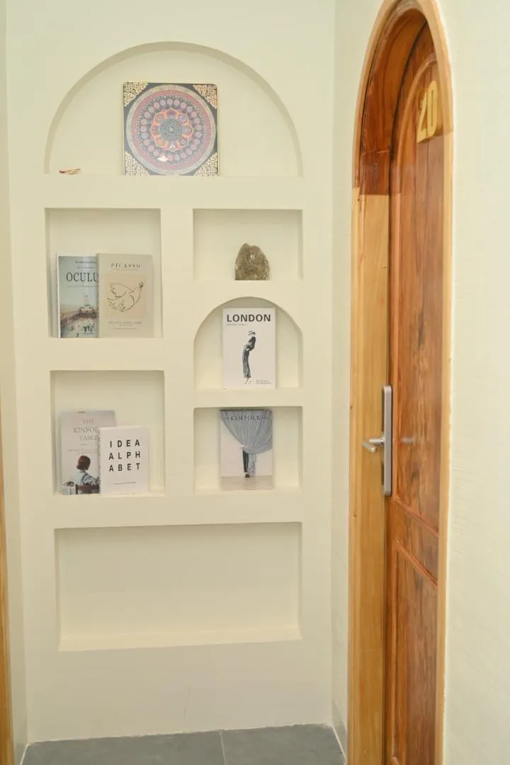 Hero Hostel & Billiards