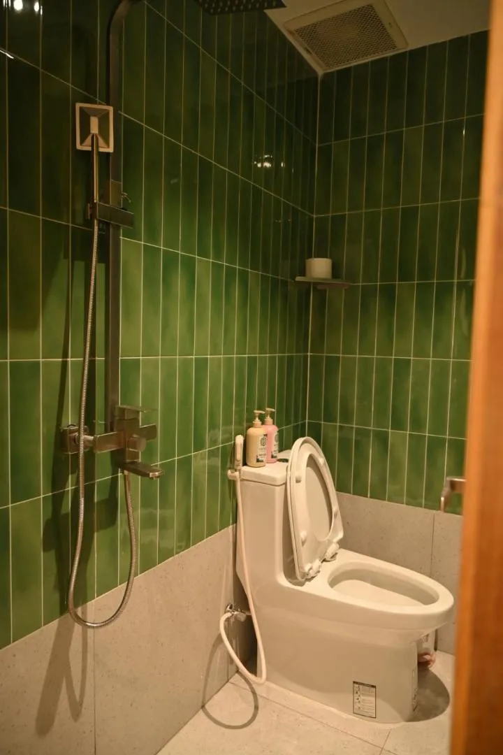 Hero Hostel & Billiards