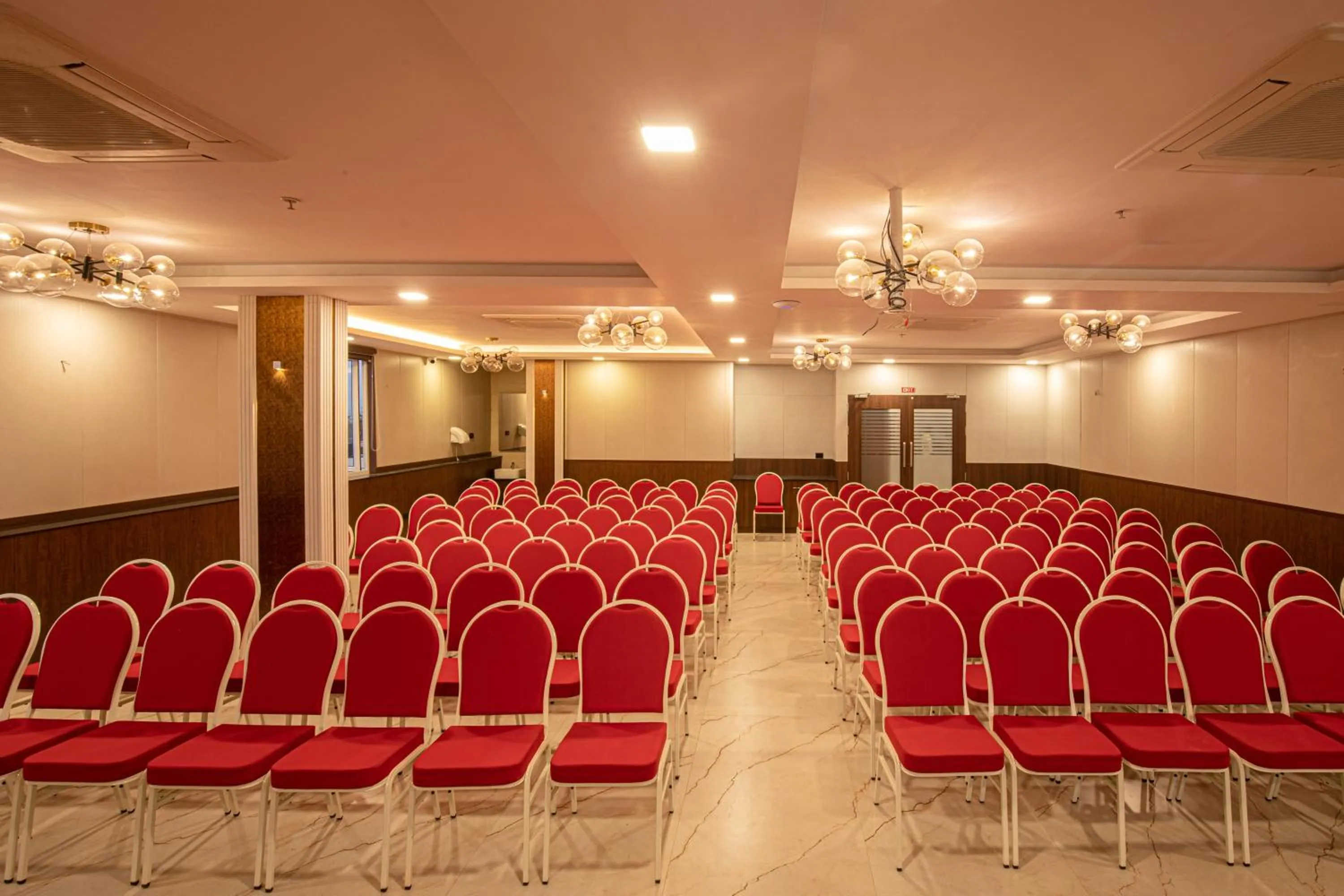 Banquet/Function facilities in Windstone Residency
