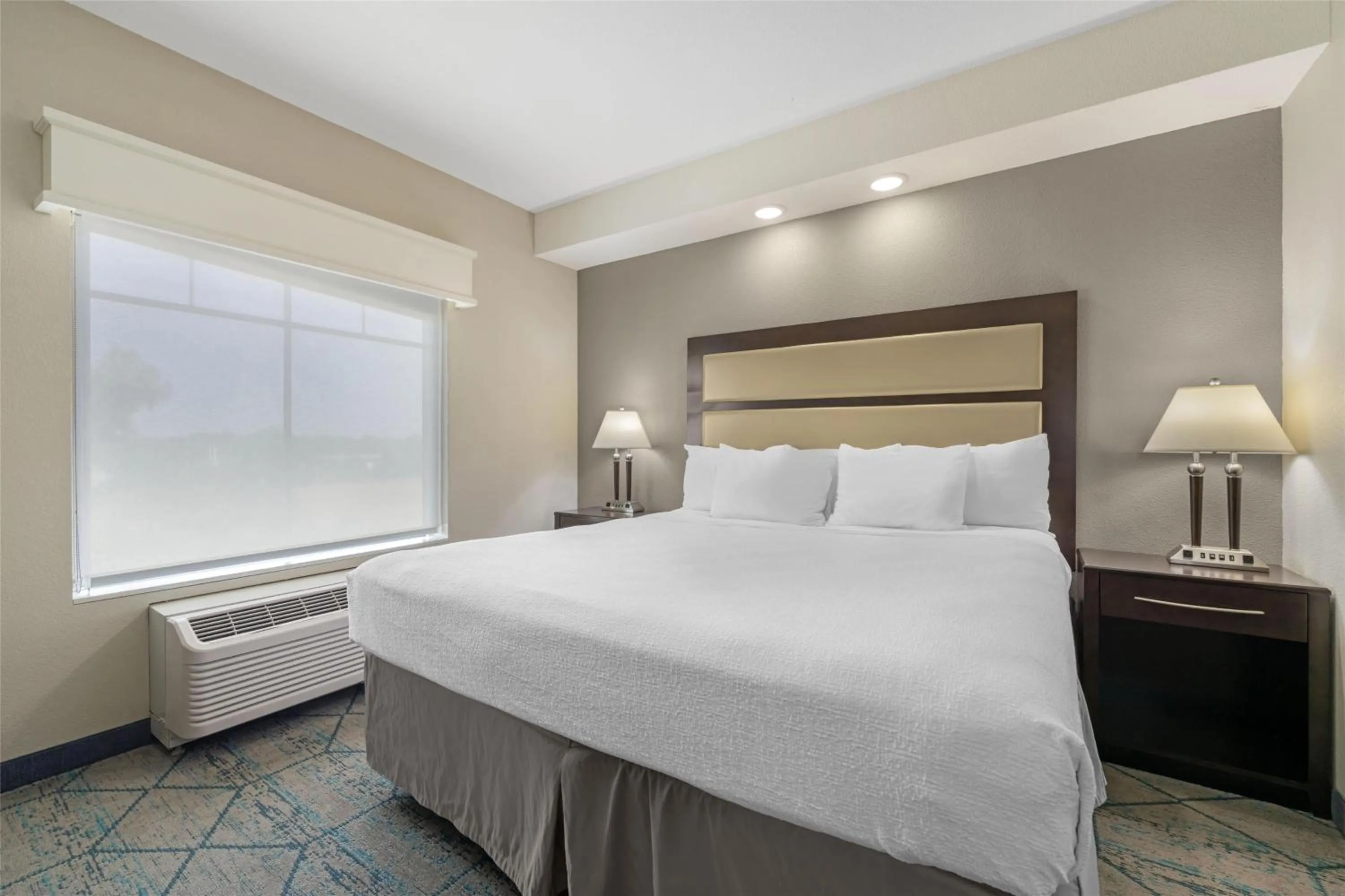 Photo of the whole room, Bed in Best Western Plus McPherson