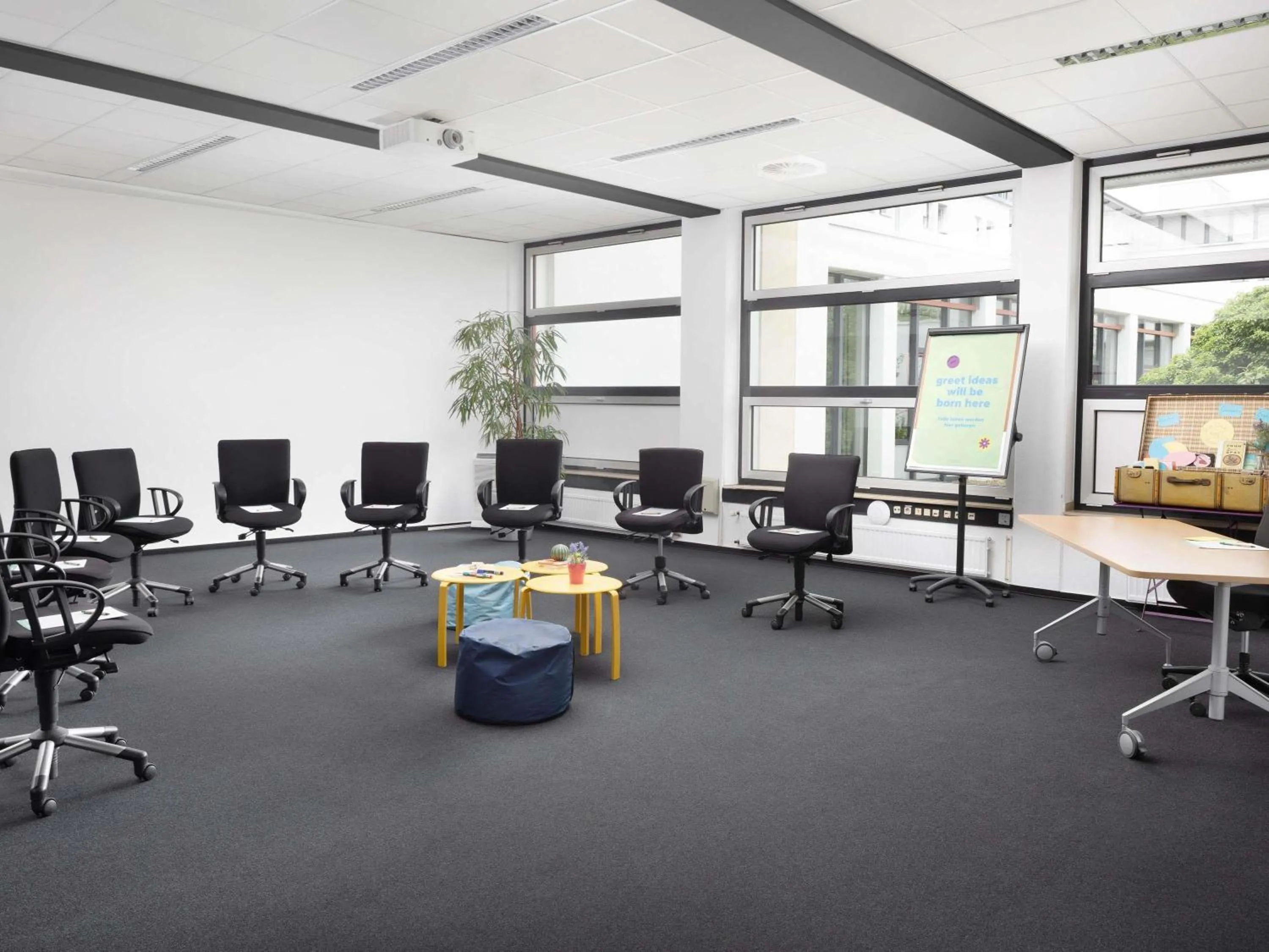 Meeting/conference room in Greet hotel Darmstadt - an Accor hotel -