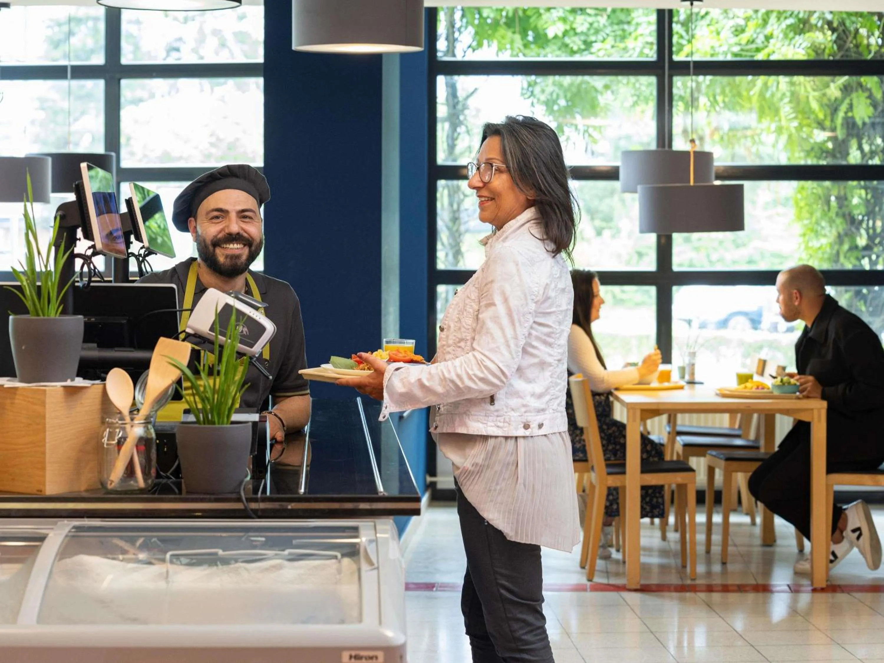 Restaurant/places to eat in Greet hotel Darmstadt - an Accor hotel -