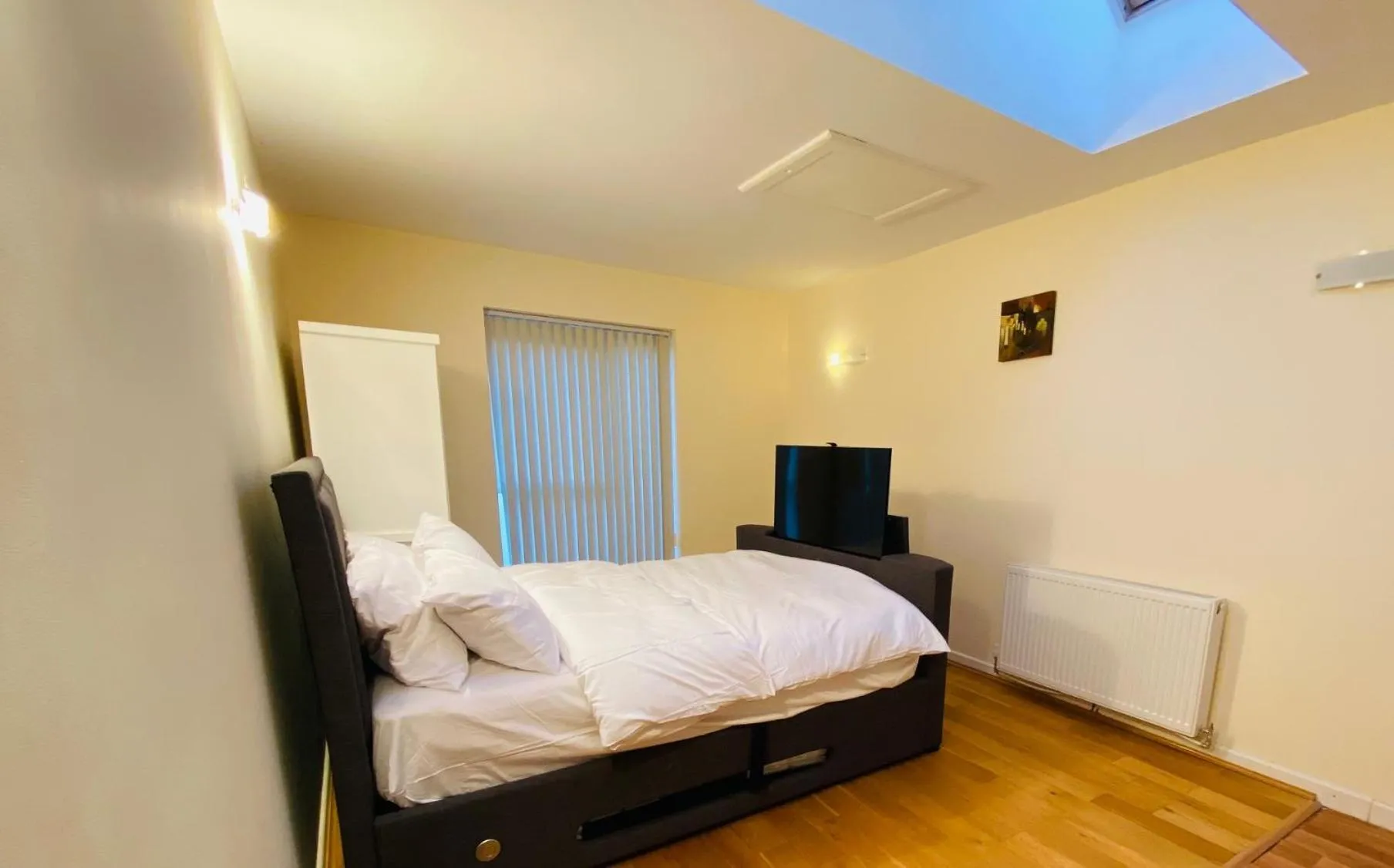 Bedroom in Birmingham Guesthouse